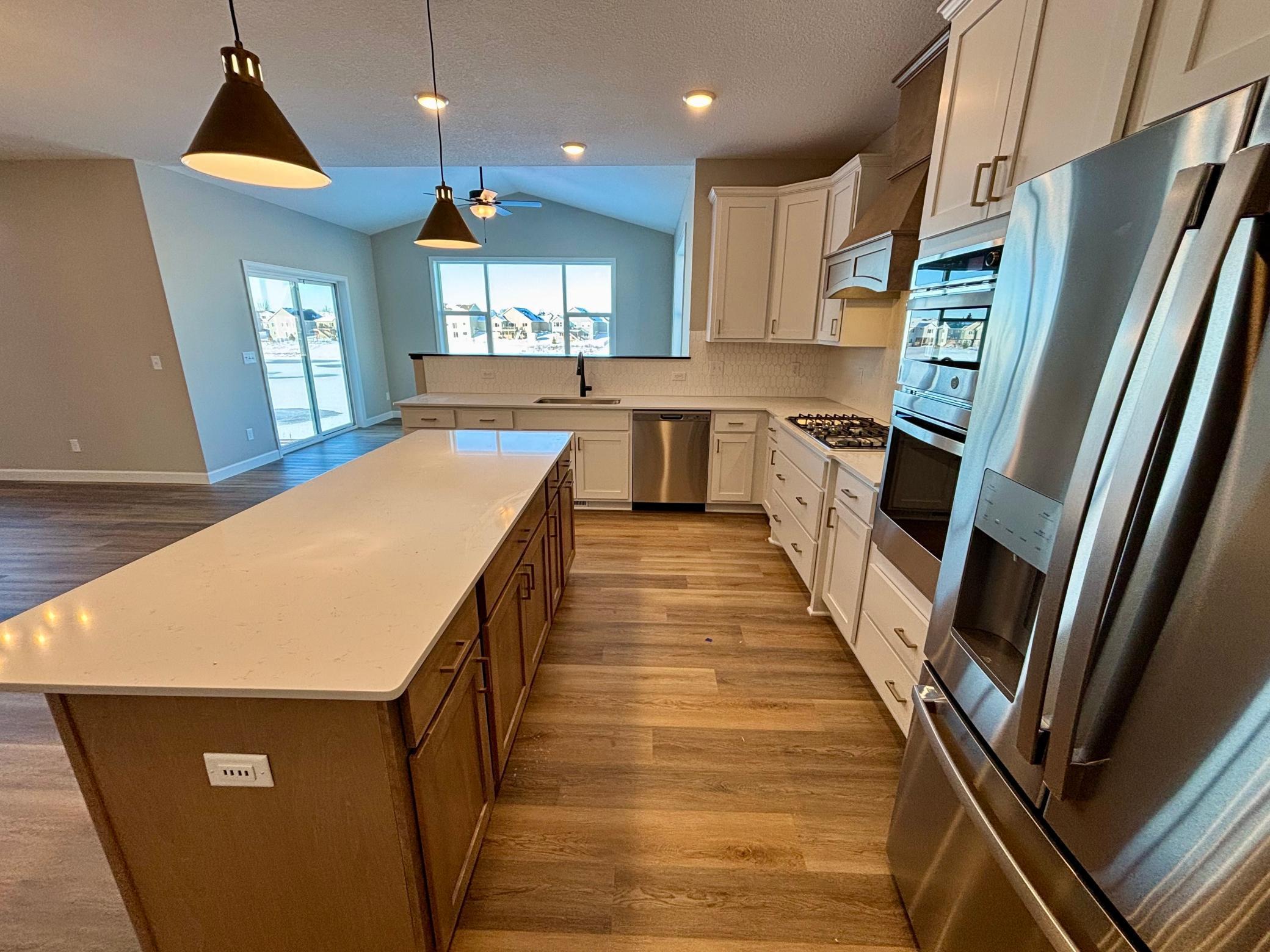 11764 5th Street Property Photo 5