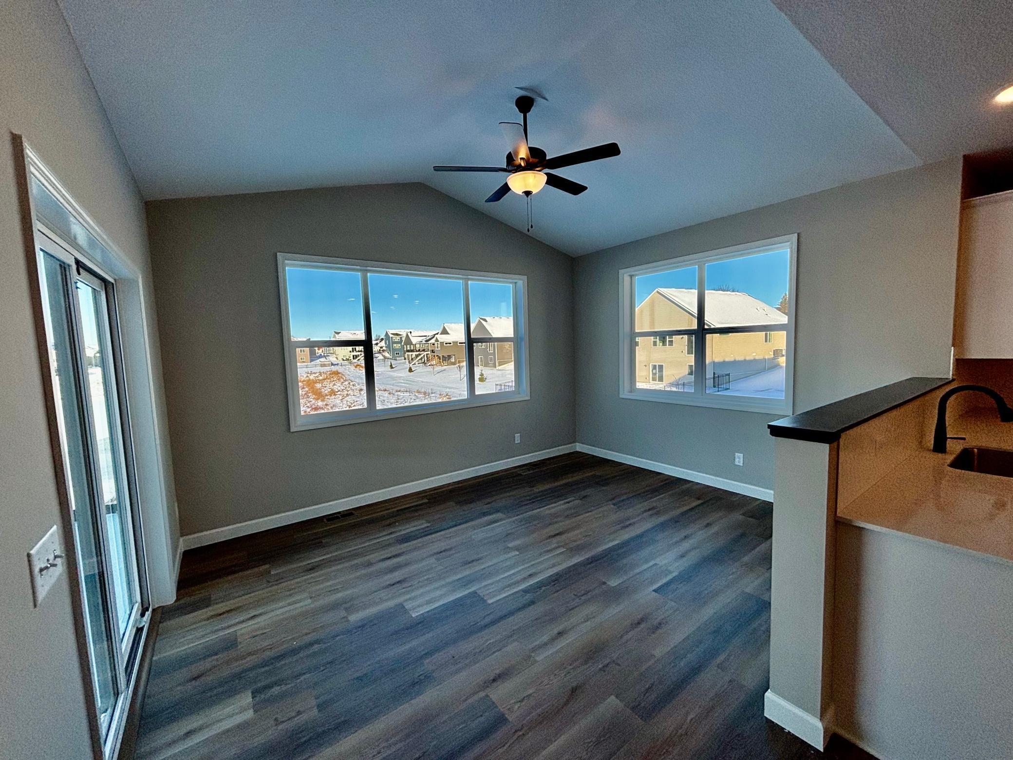 11764 5th Street Property Photo 9