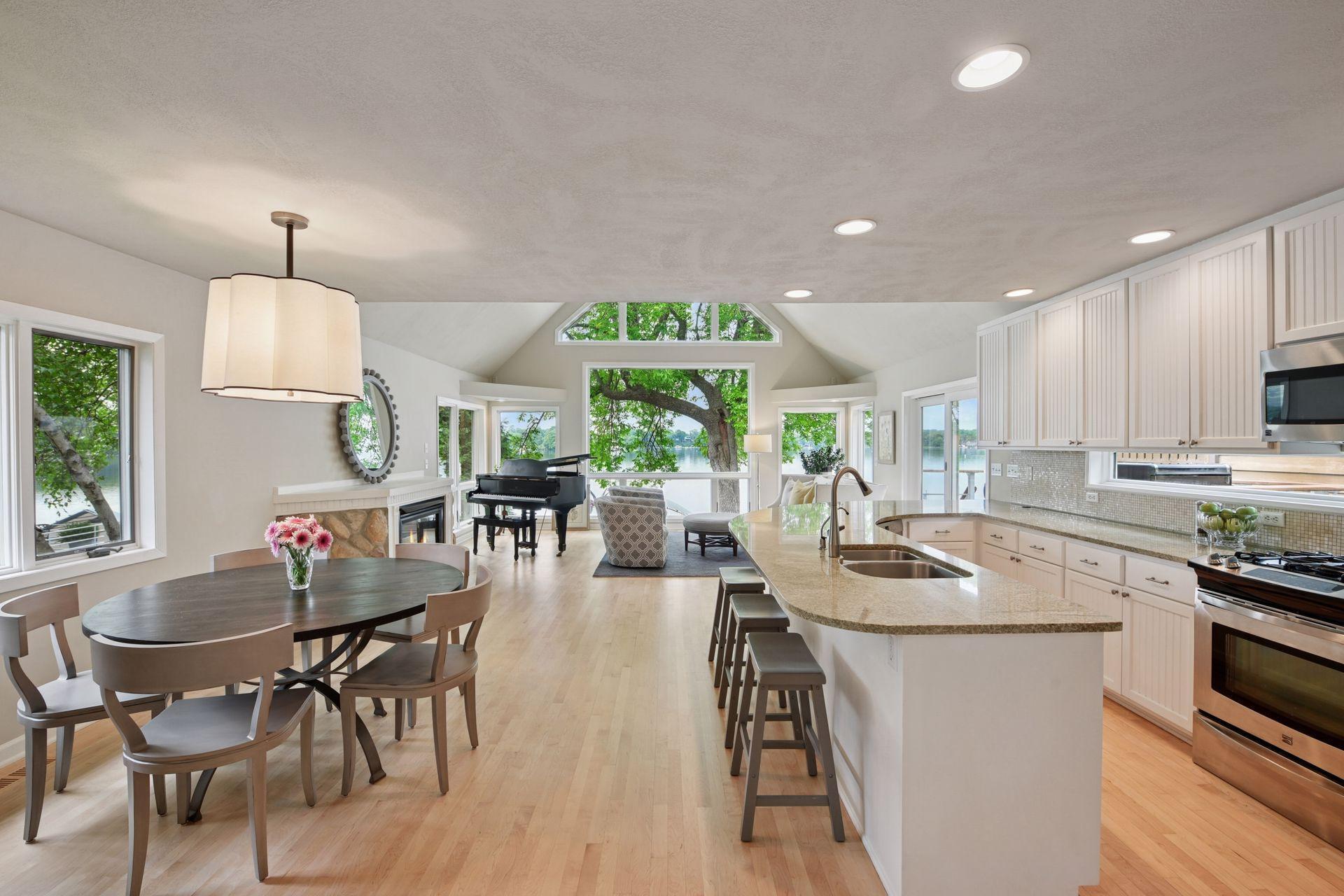 5125 Greenwood Circle Property Photo 12