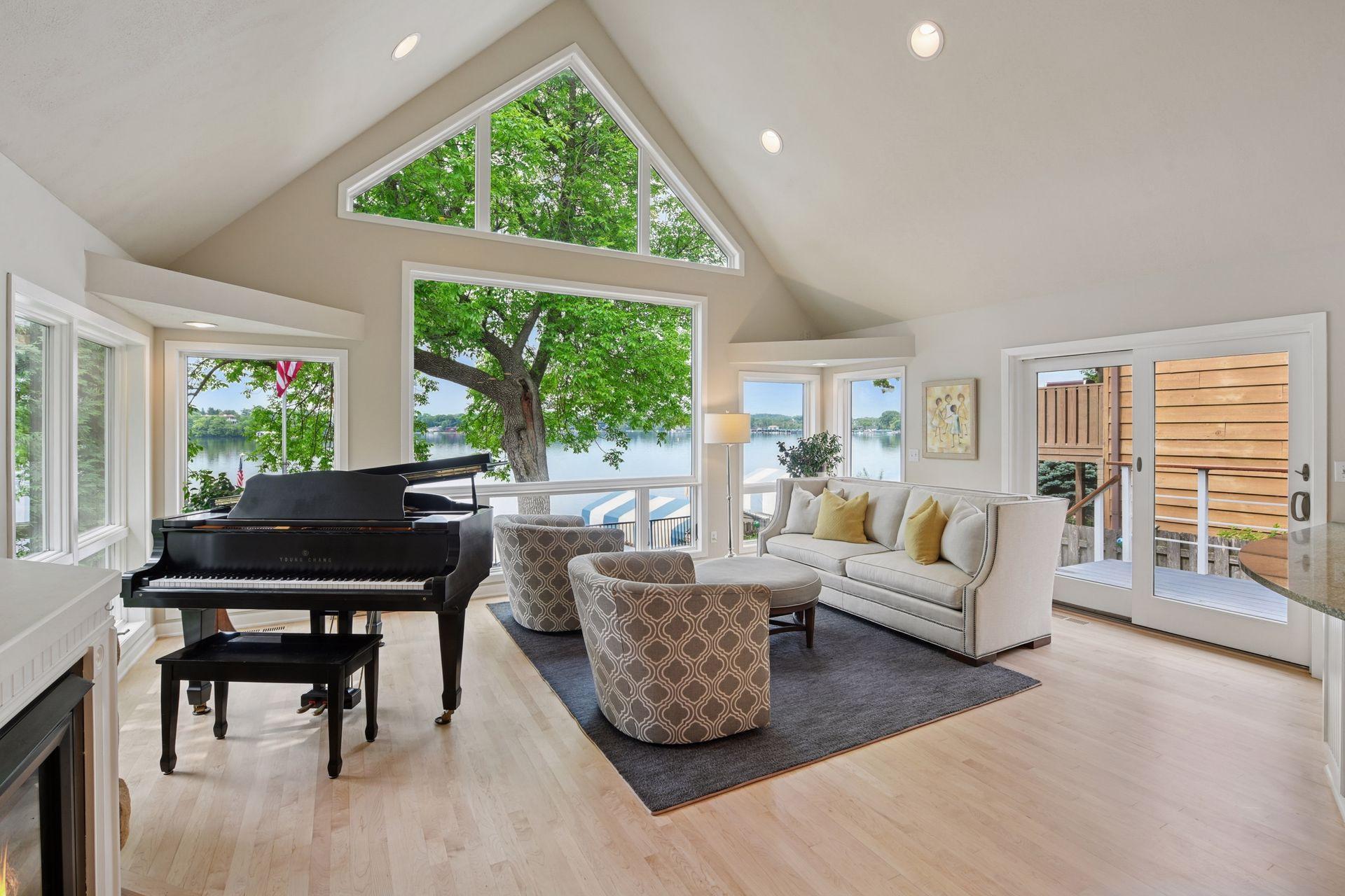 5125 Greenwood Circle Property Photo 14