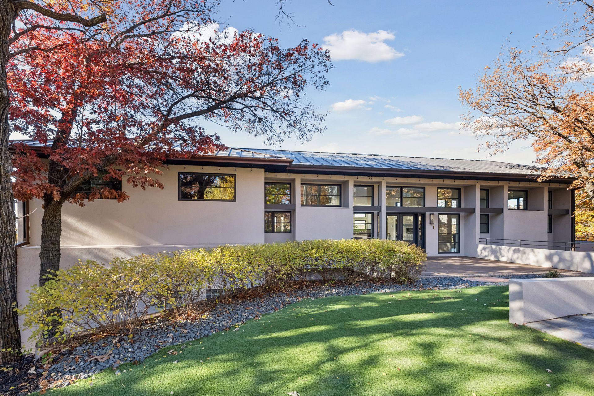 12 Overholt Pass Property Photo 8