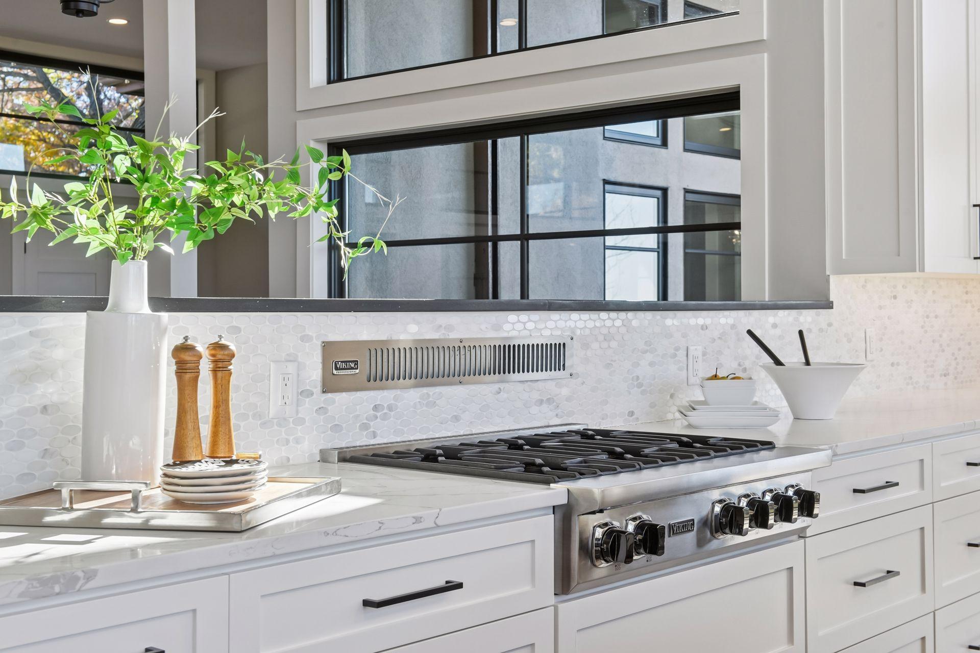 12 Overholt Pass Property Photo 31