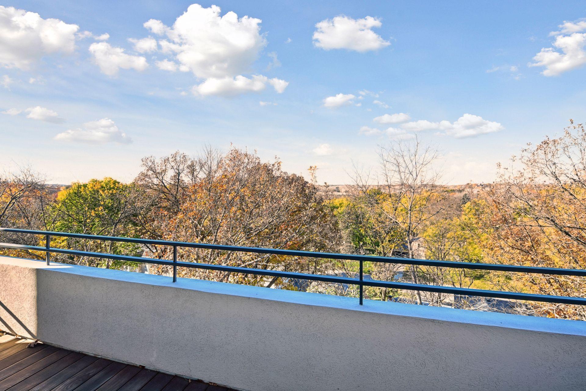 12 Overholt Pass Property Photo 33