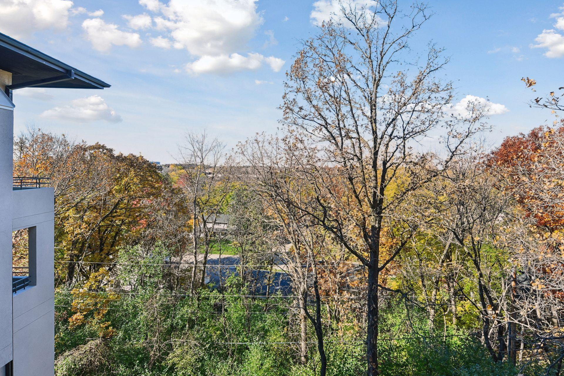 12 Overholt Pass Property Photo 41