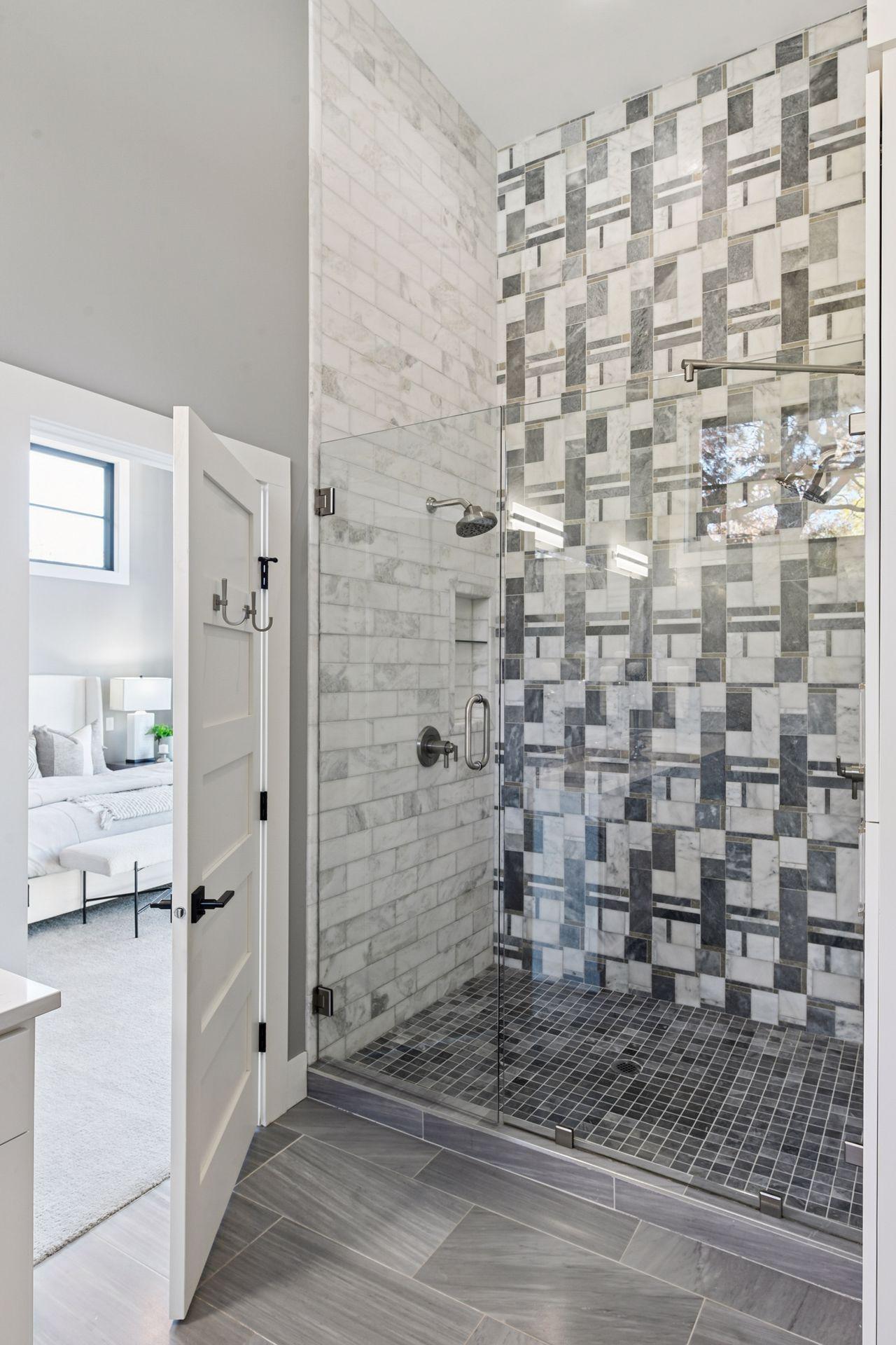 12 Overholt Pass Property Photo 56