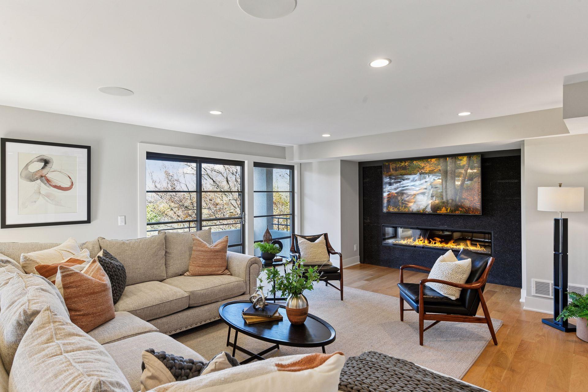 12 Overholt Pass Property Photo 58