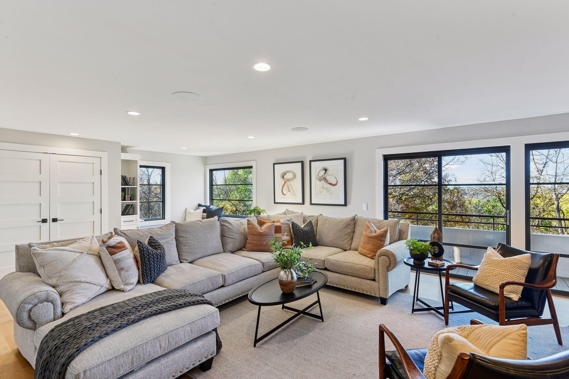 12 Overholt Pass Property Photo 59