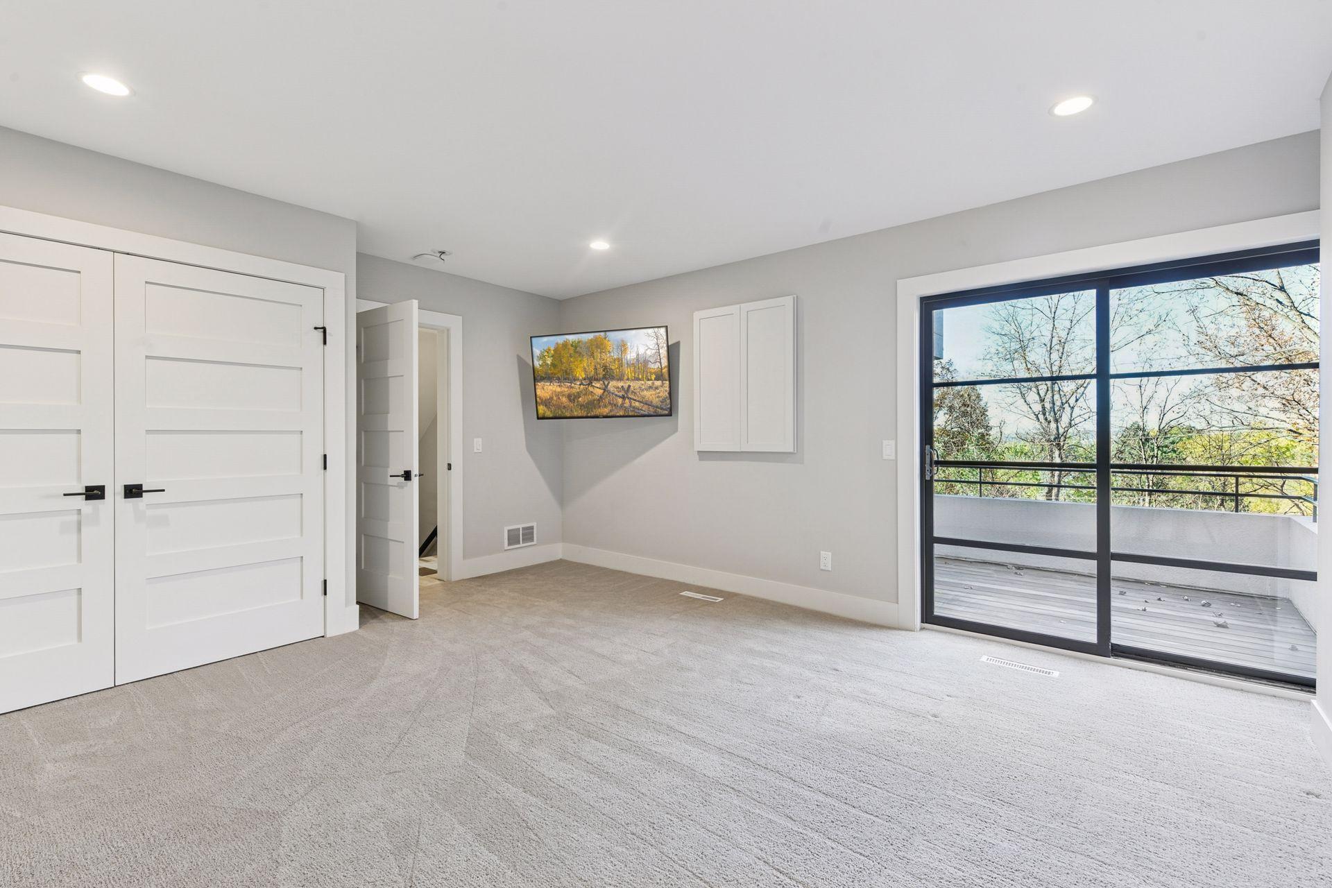 12 Overholt Pass Property Photo 86