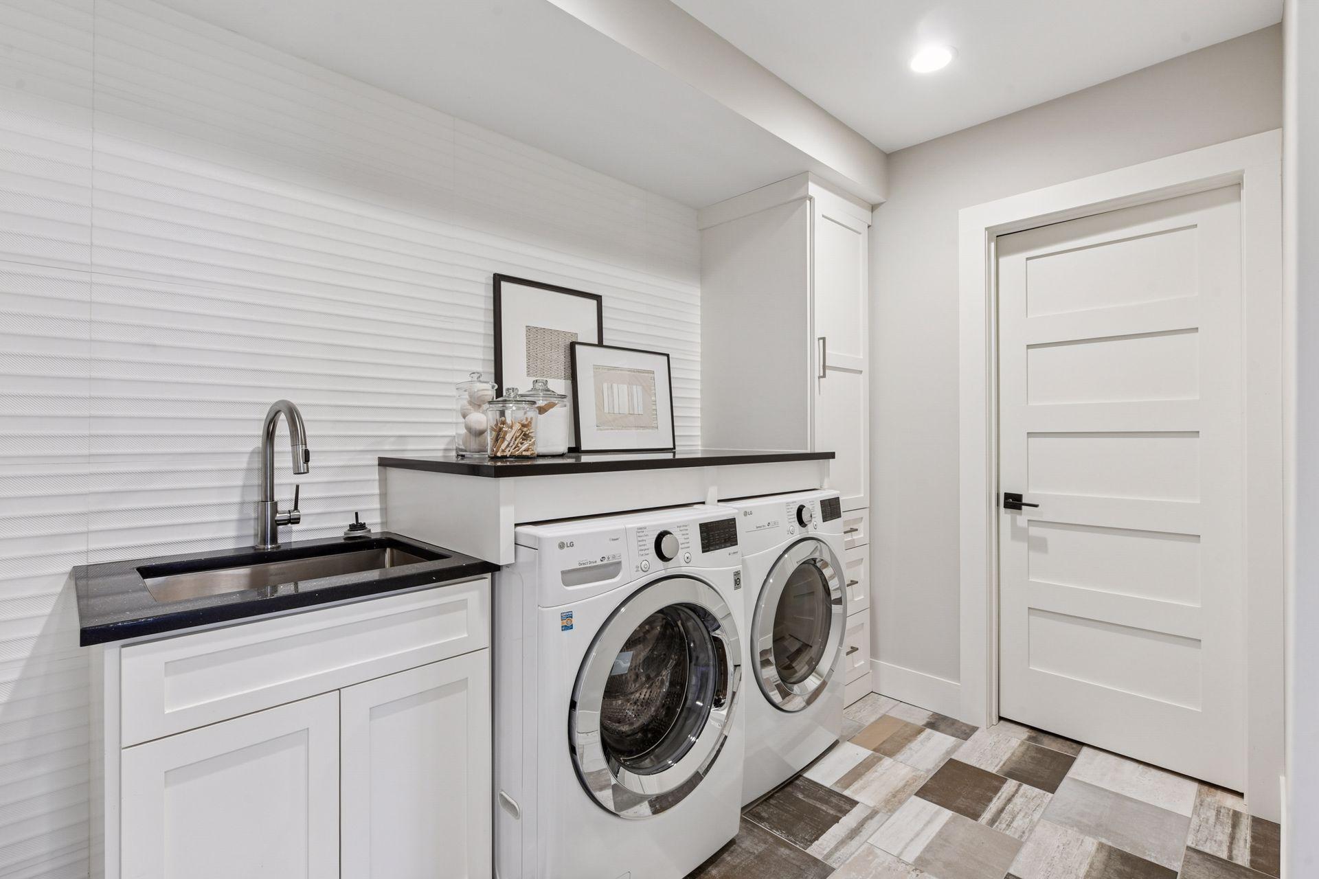 12 Overholt Pass Property Photo 91