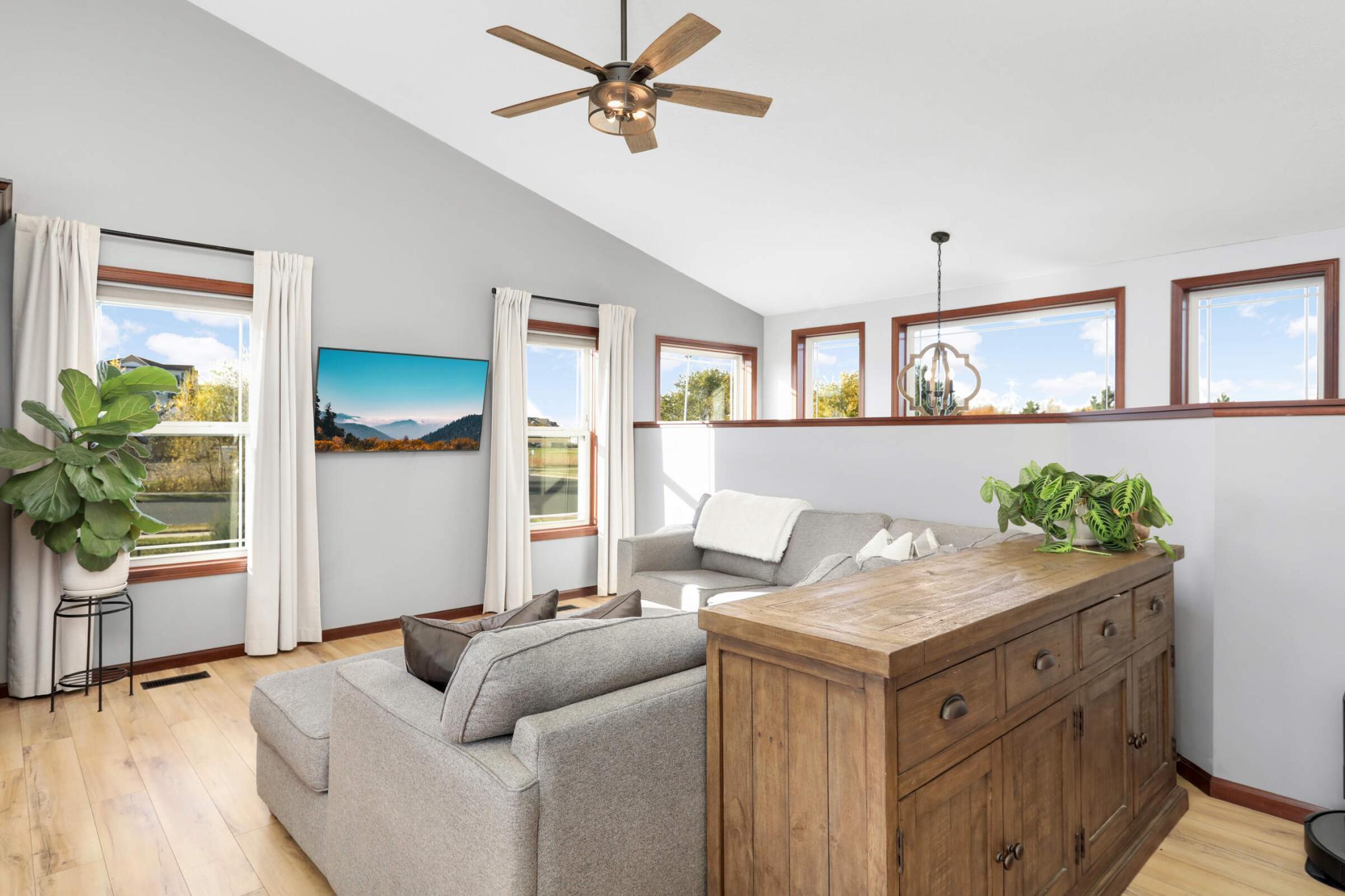 696 Jutland Avenue Property Photo 6