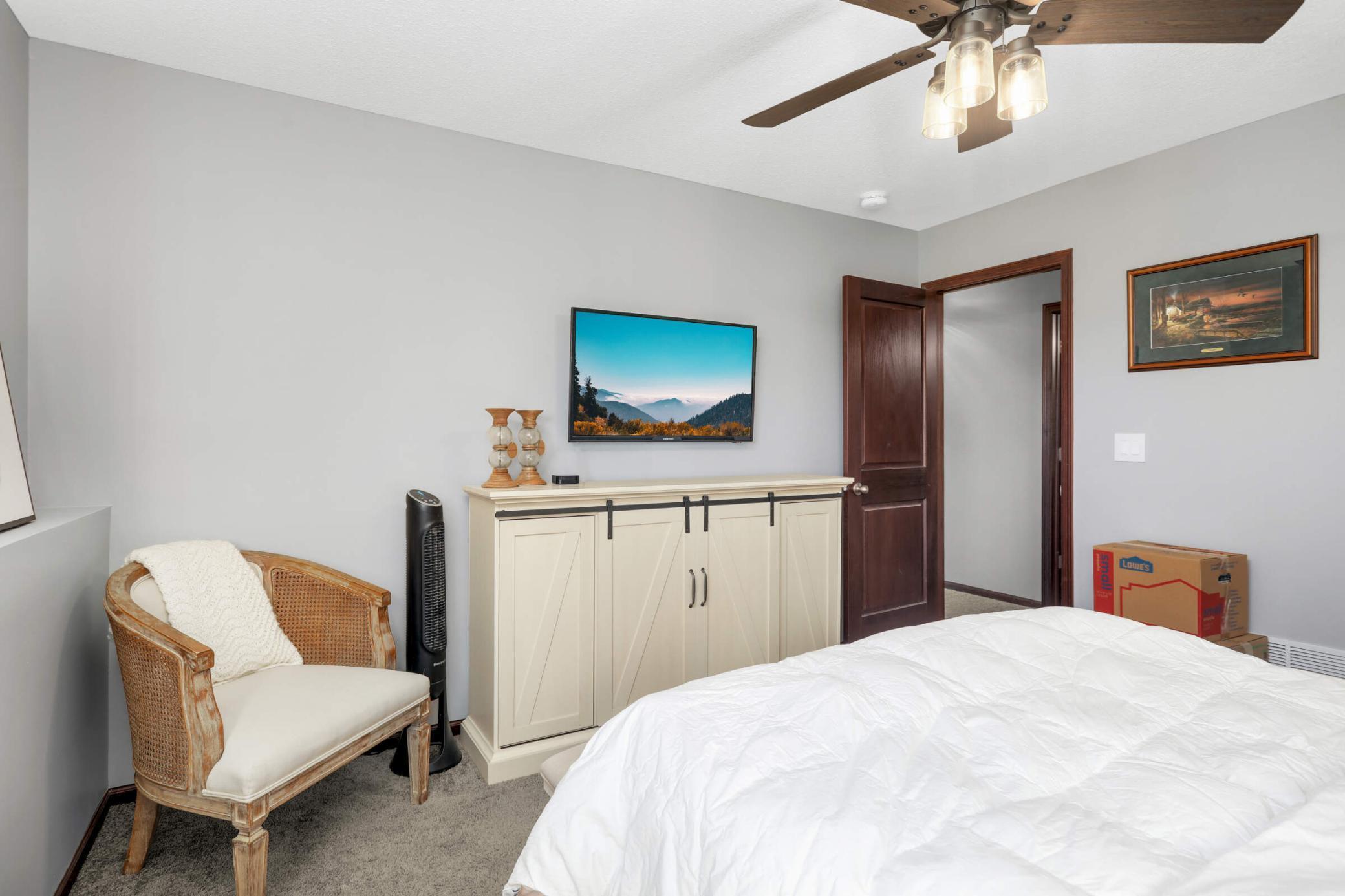 696 Jutland Avenue Property Photo 28