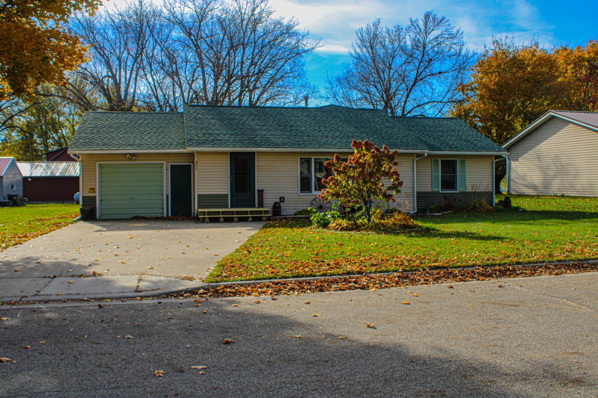 311 Carolina Avenue Property Photo 1