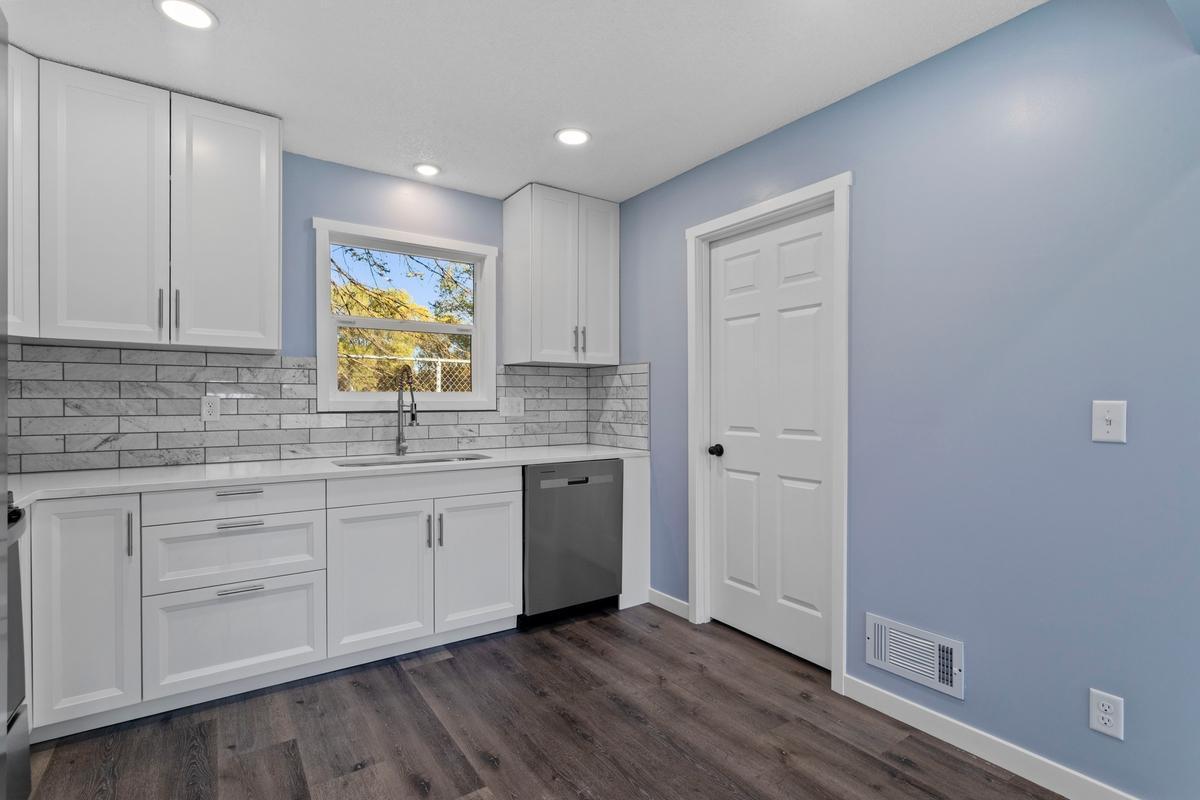 11927 Vintage Street Property Photo 4