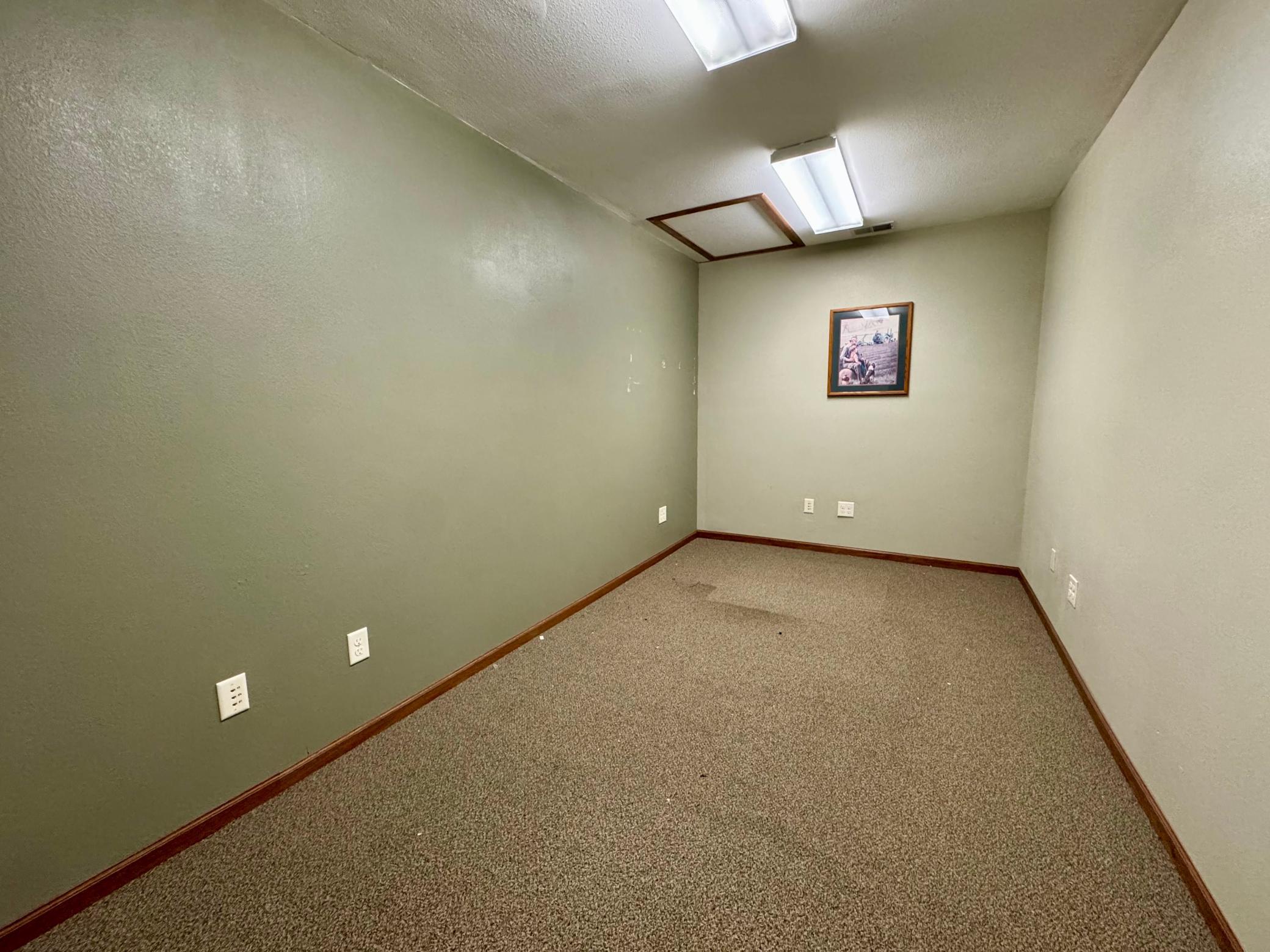 19 Central Avenue S Property Photo 17