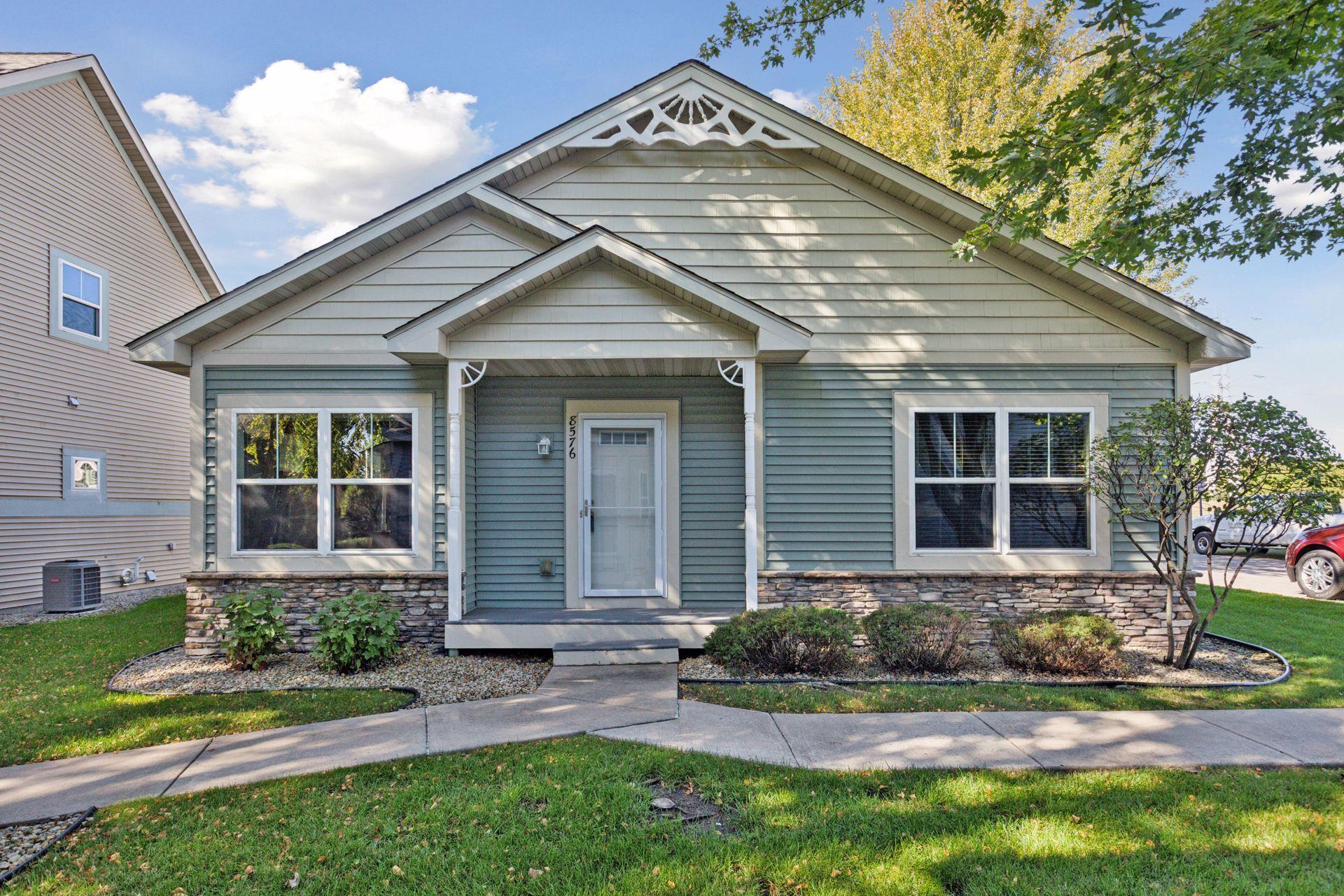 8576 Windsor Lane Property Photo 1