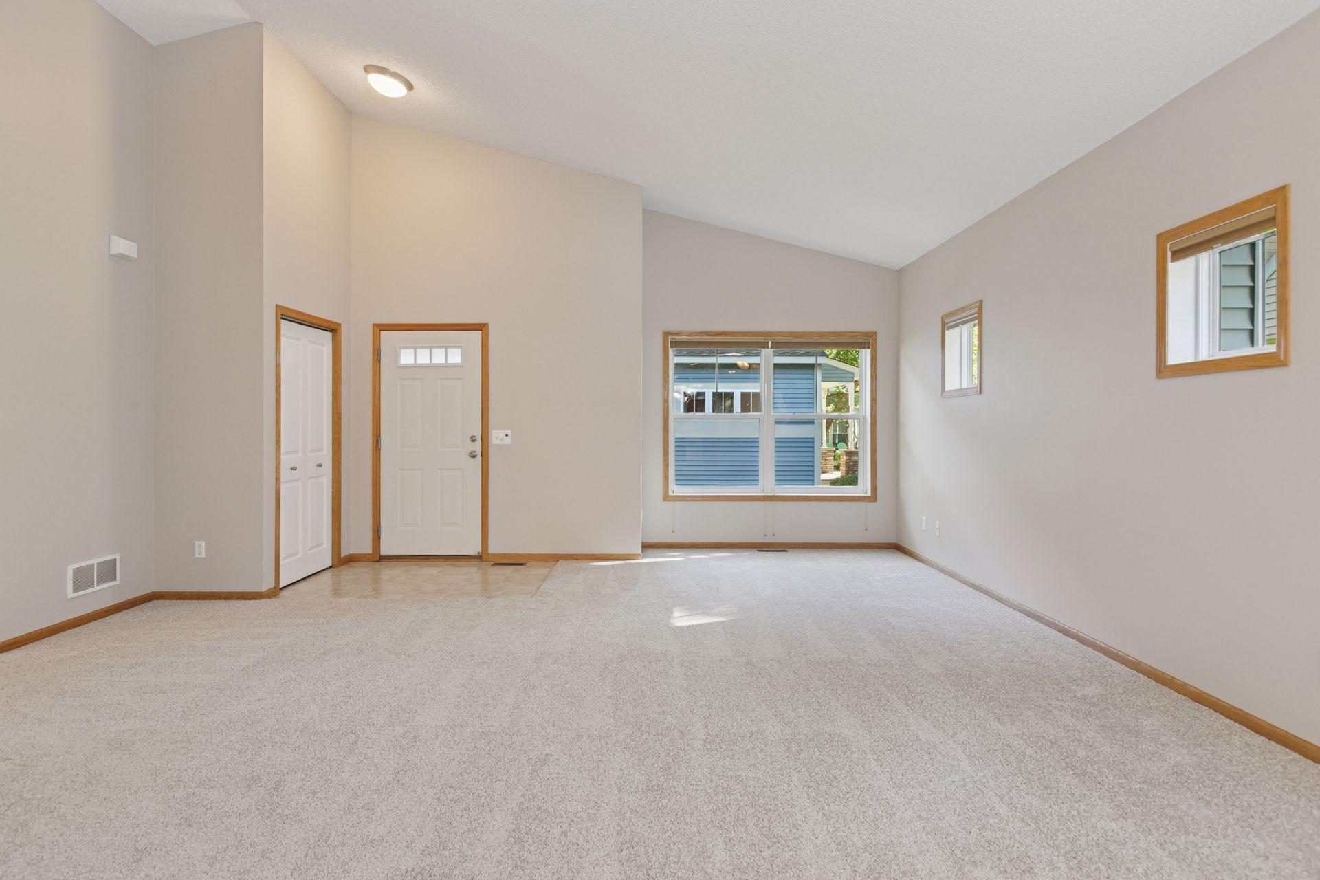 8576 Windsor Lane Property Photo 10