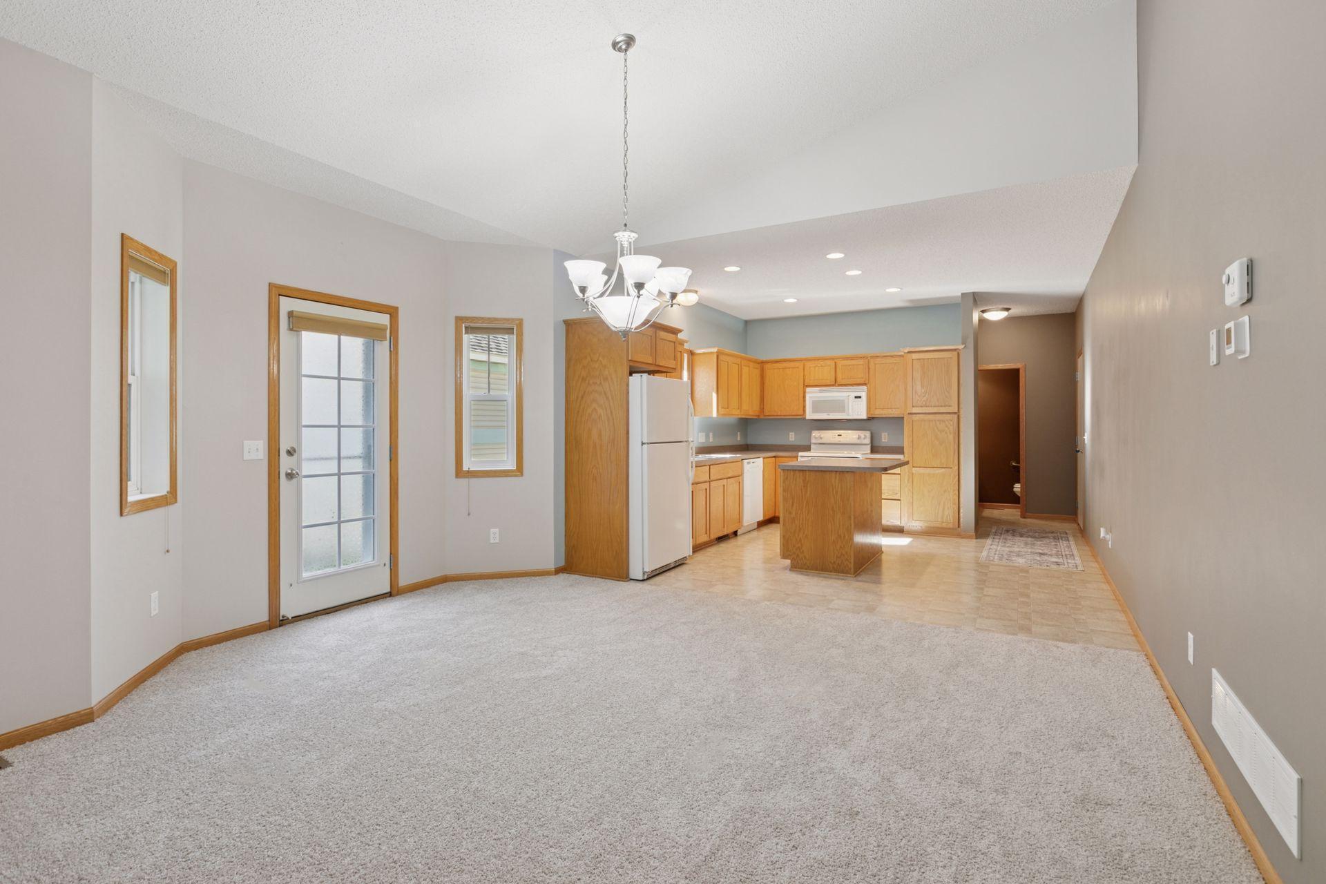 8576 Windsor Lane Property Photo 11