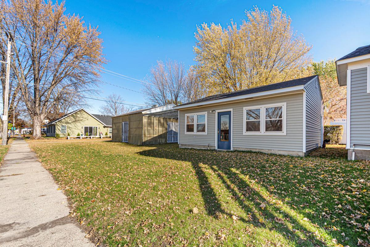 208 Mn-5 Property Photo 4