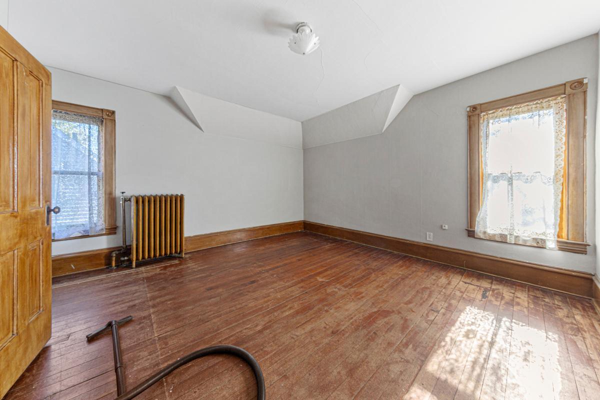 208 Mn-5 Property Photo 27