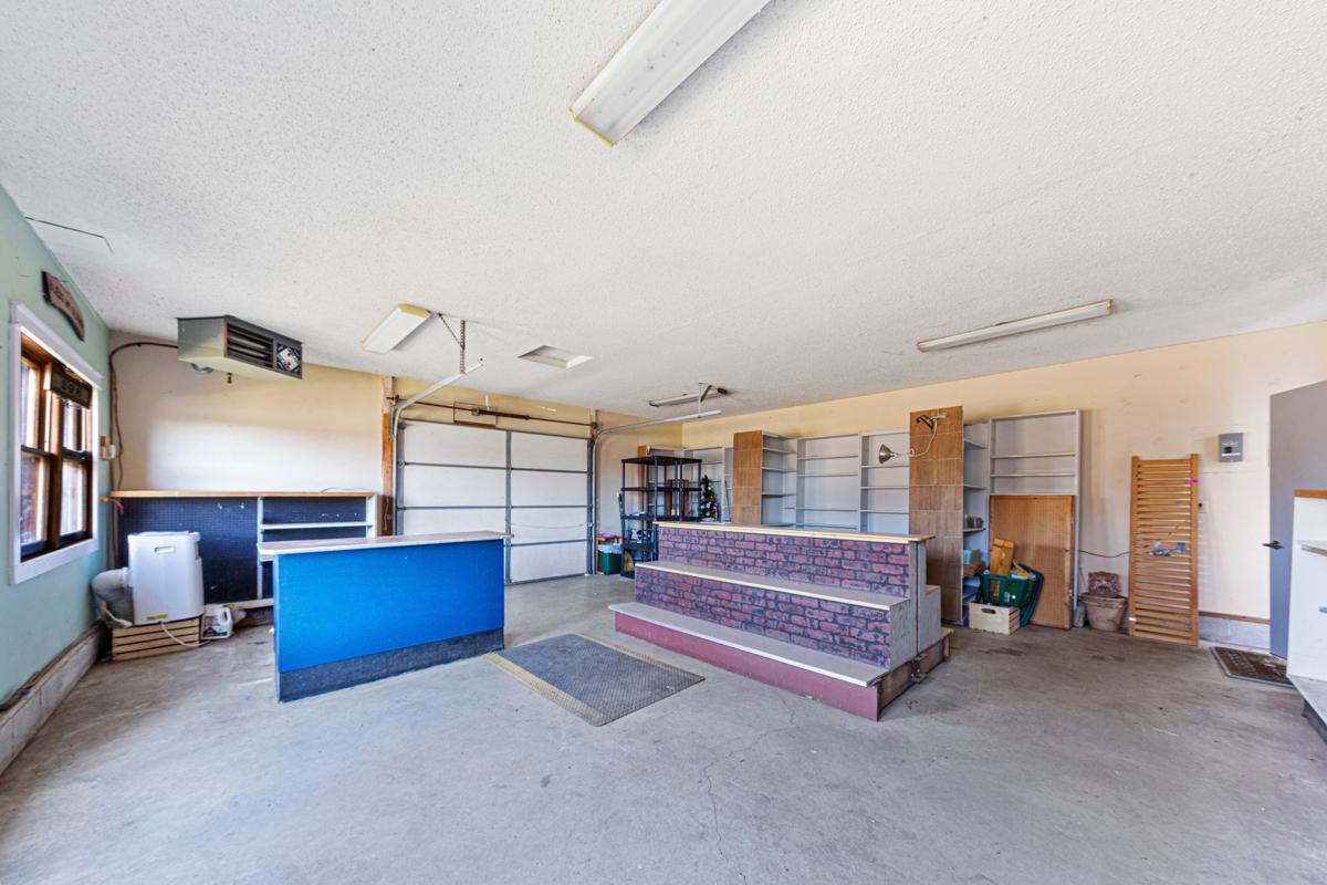 208 Mn-5 Property Photo 33