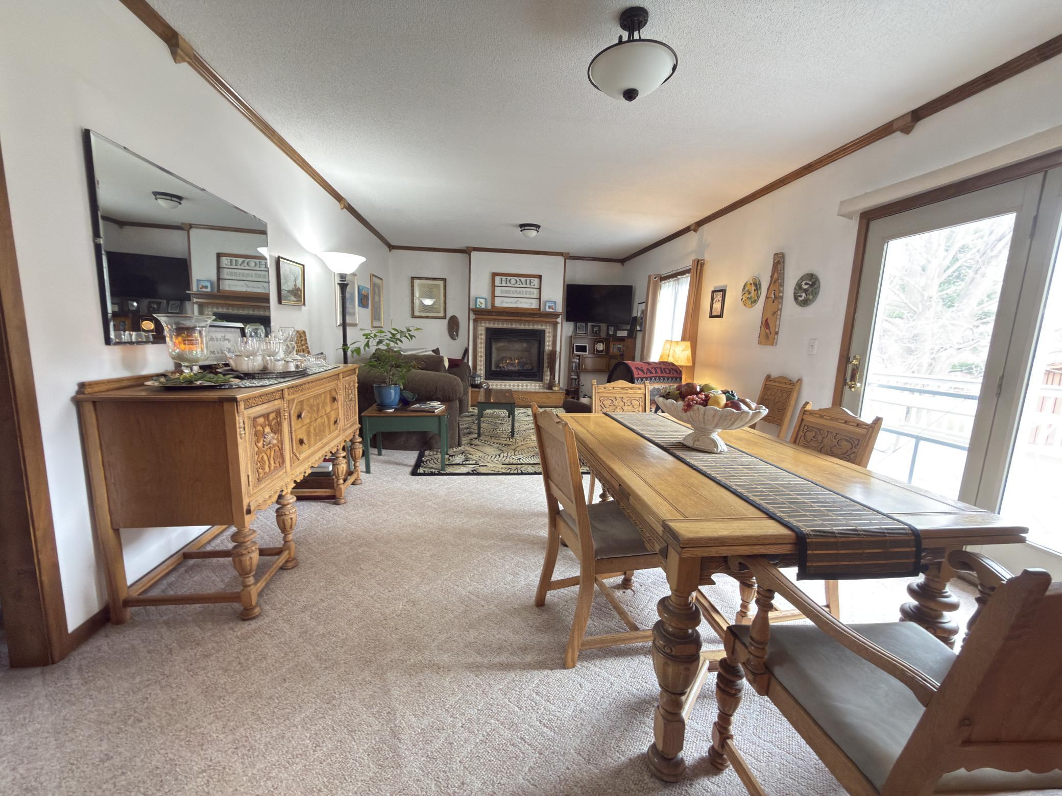 510 Maple Street W Property Photo 15