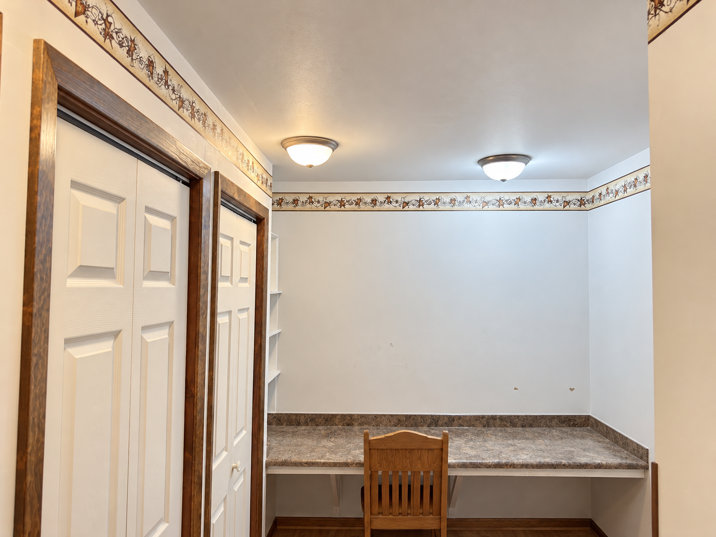 510 Maple Street W Property Photo 23