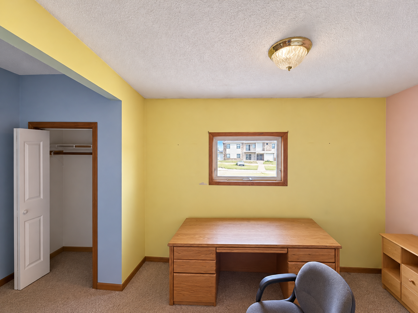 510 Maple Street W Property Photo 25