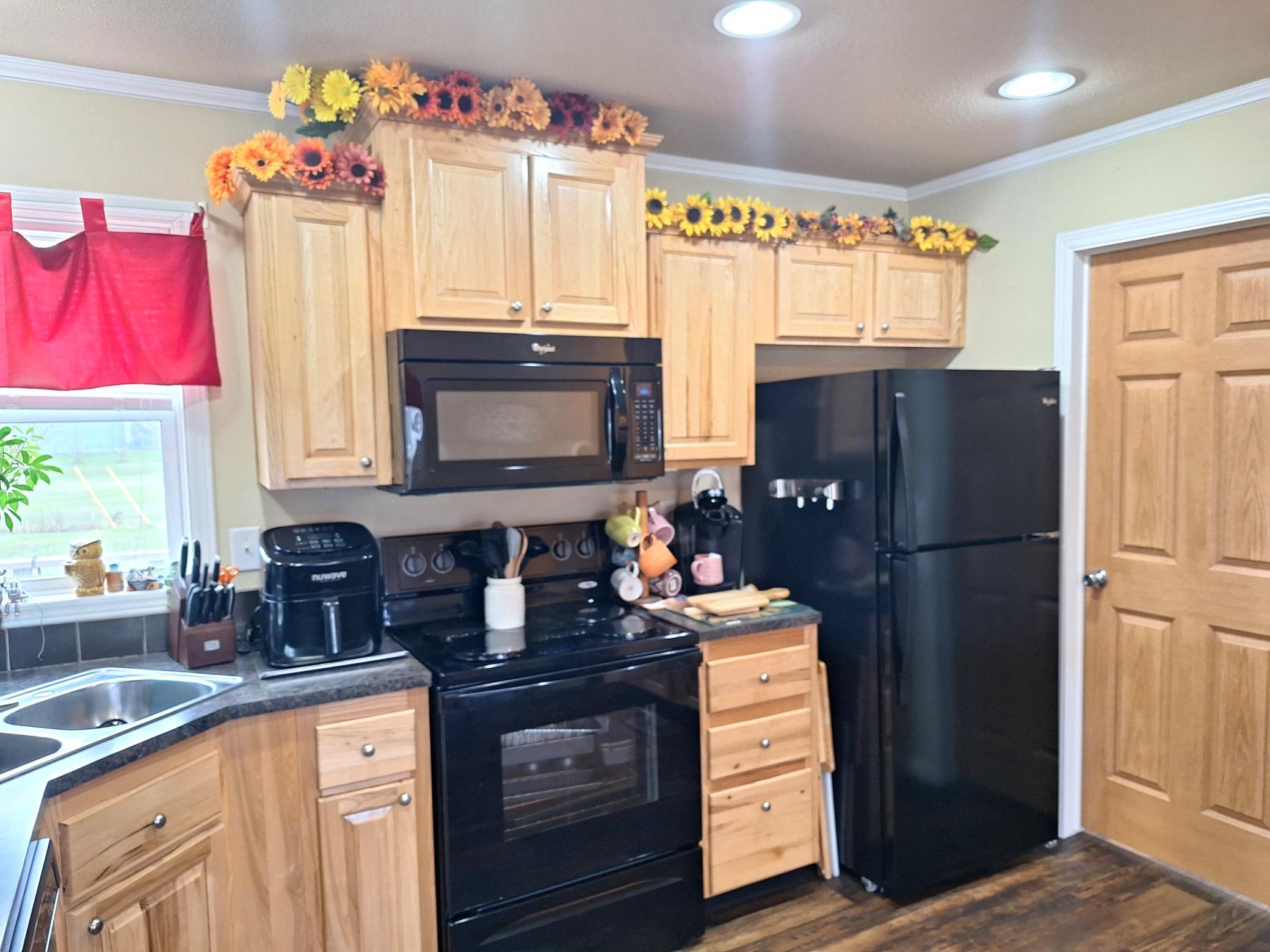 520 Main Avenue Property Photo 6