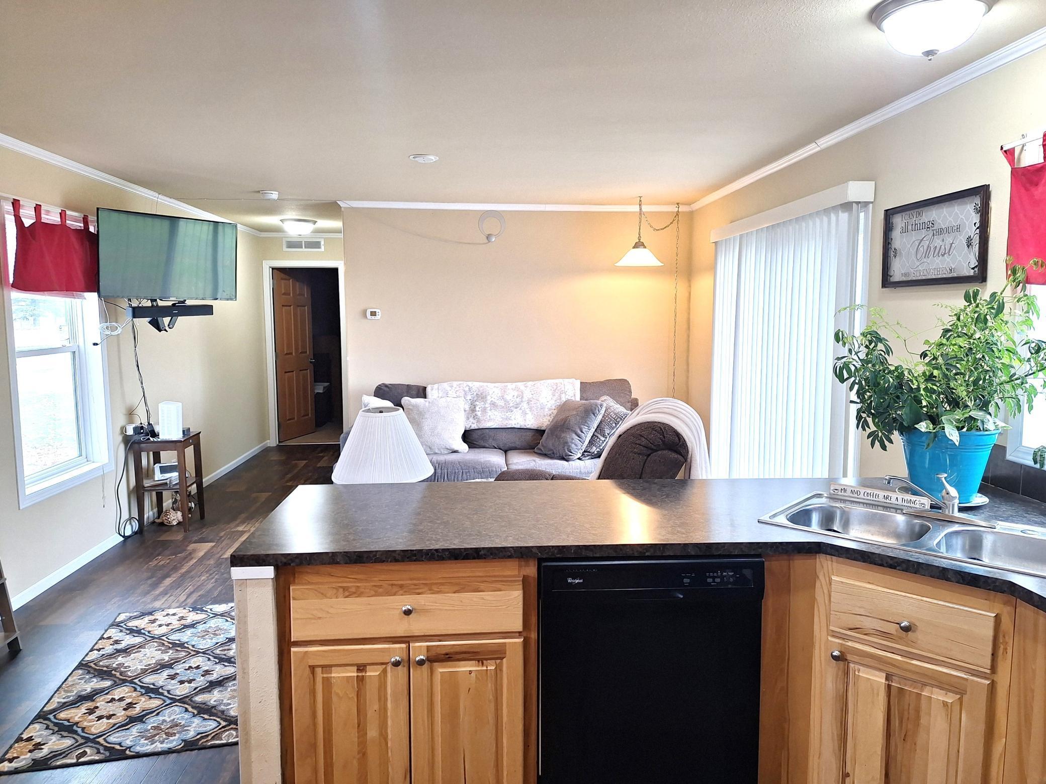 520 Main Avenue Property Photo 7