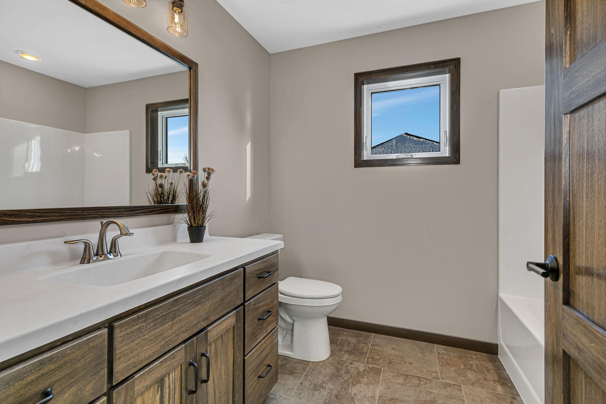 129 Highlands Boulevard Property Photo 16
