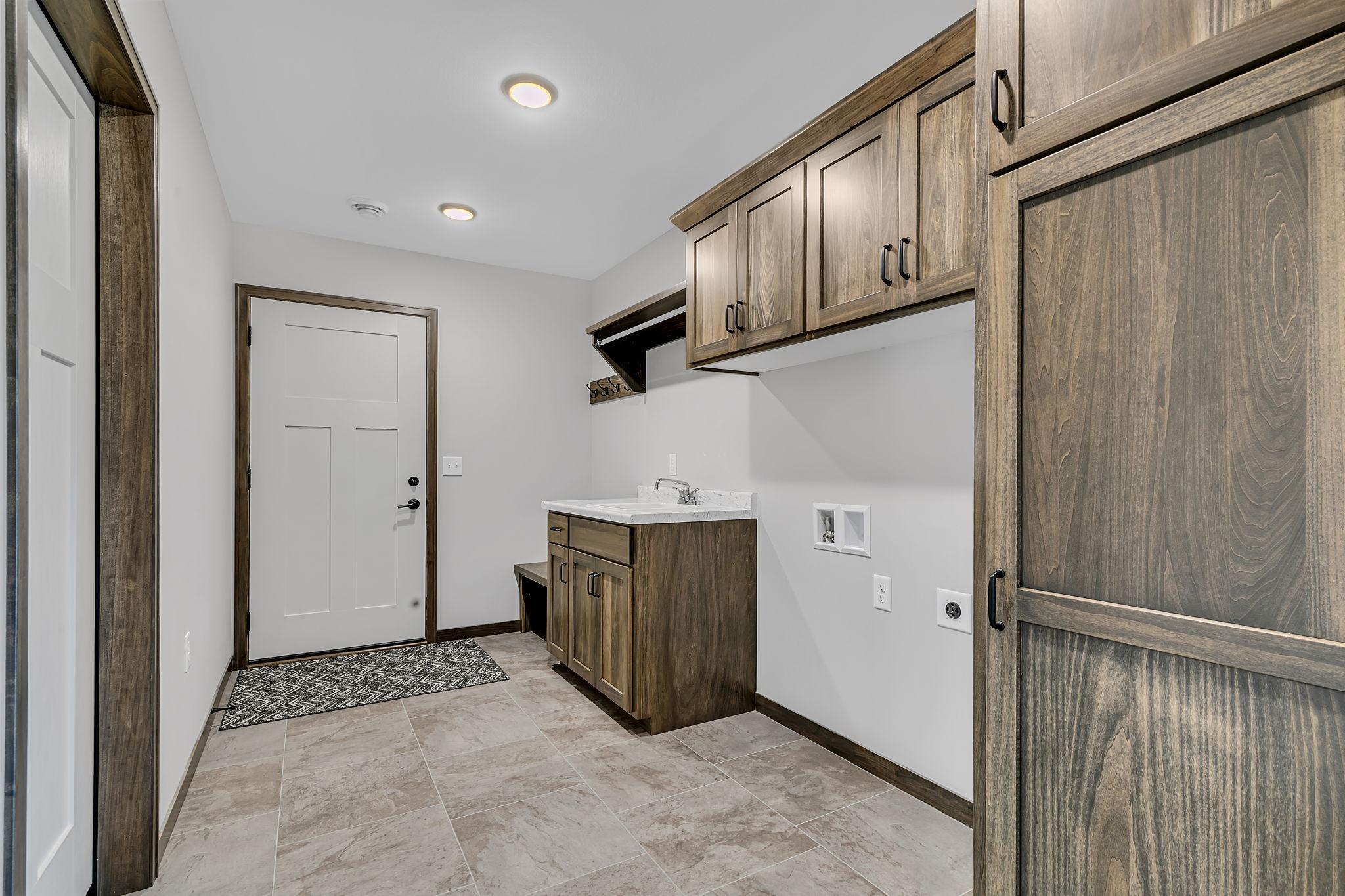 129 Highlands Boulevard Property Photo 17
