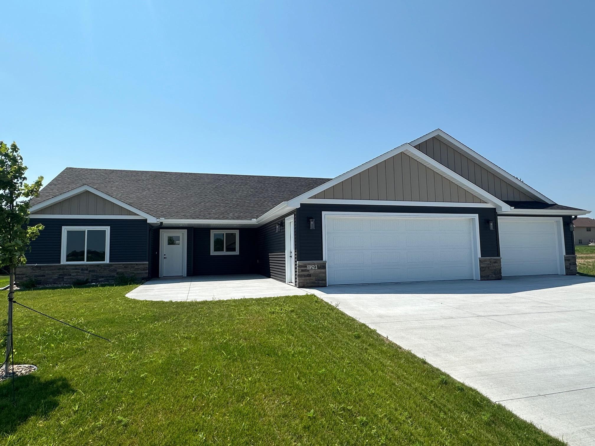 129 Highlands Boulevard Property Photo 21