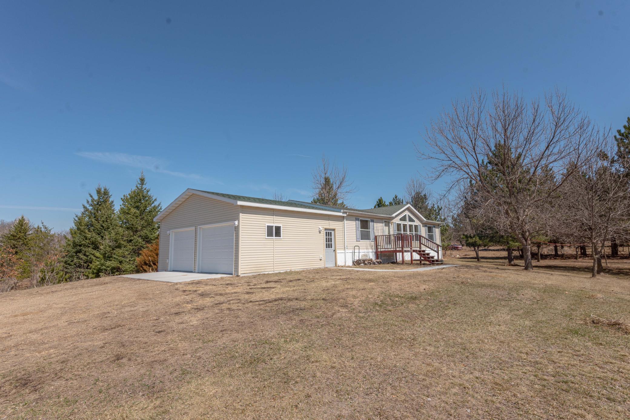 37923 County Highway 44 Property Photo 1