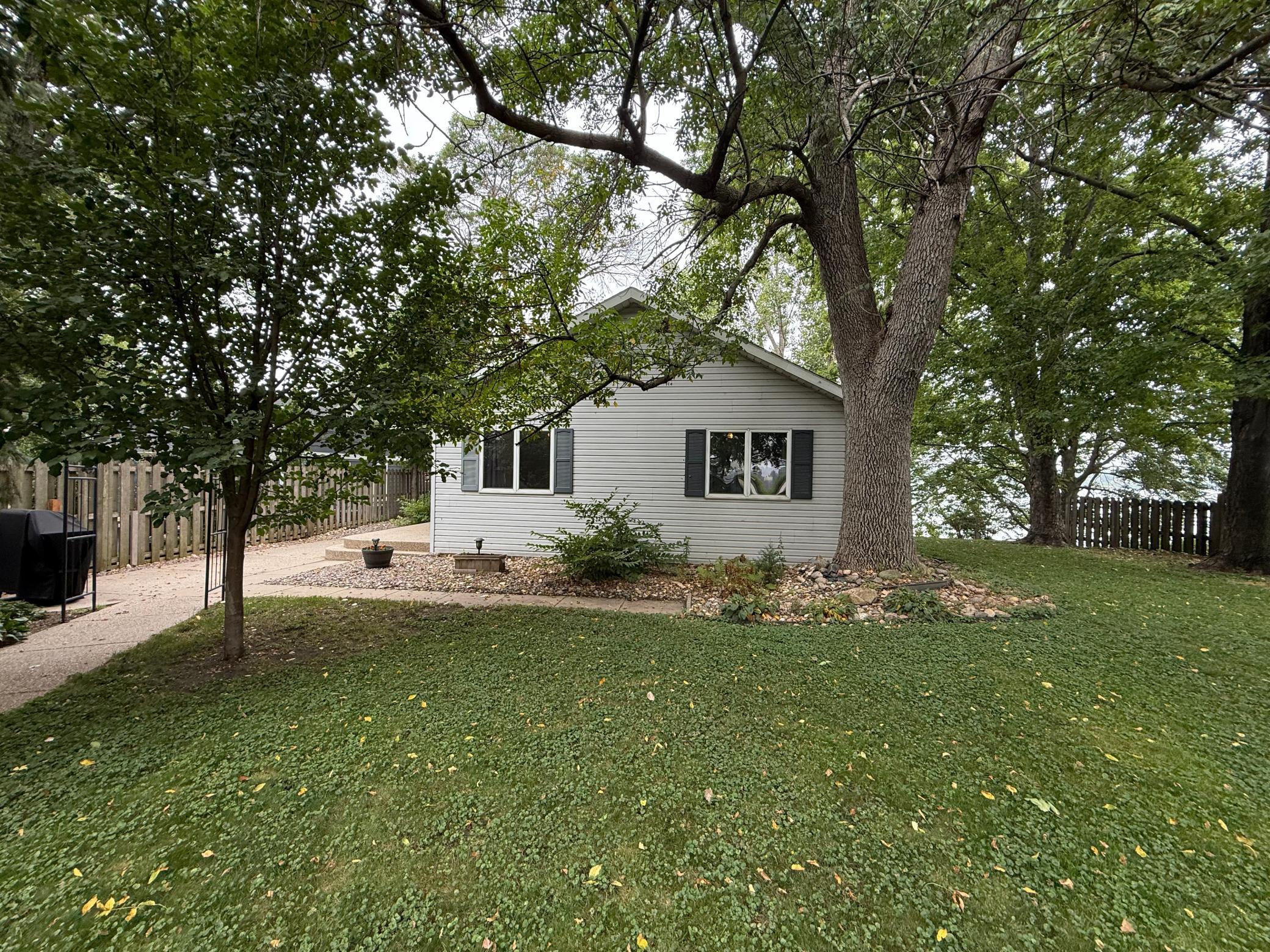 5134 E Eagle Lake Road Property Photo 2