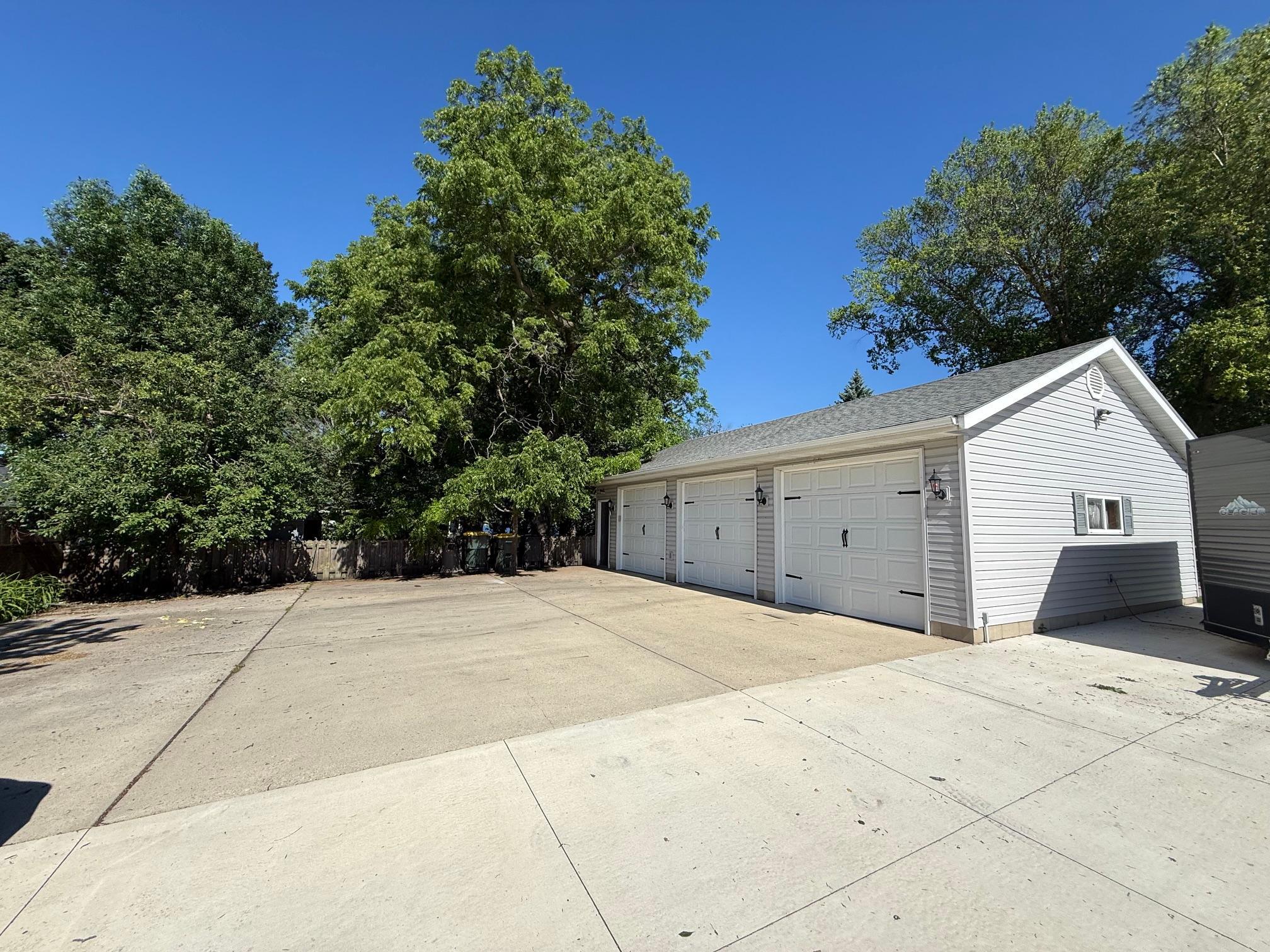 5134 E Eagle Lake Road Property Photo 4