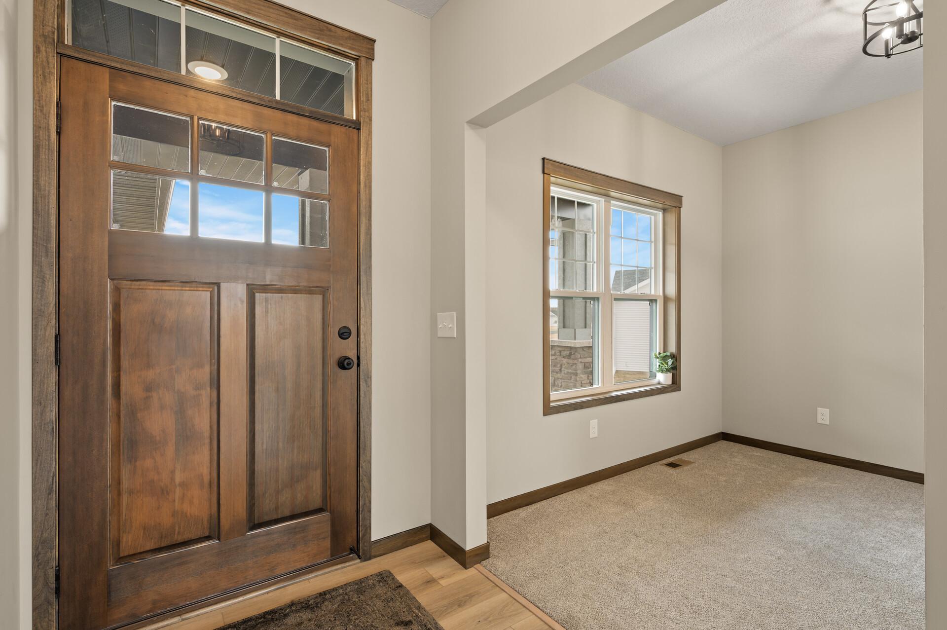 9951 14th Circle Ne Property Photo 3