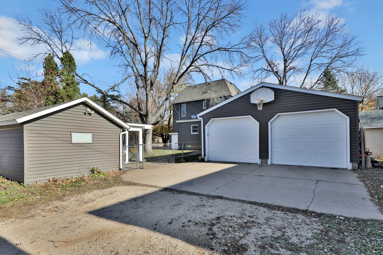 1233 7th Street Property Photo 7
