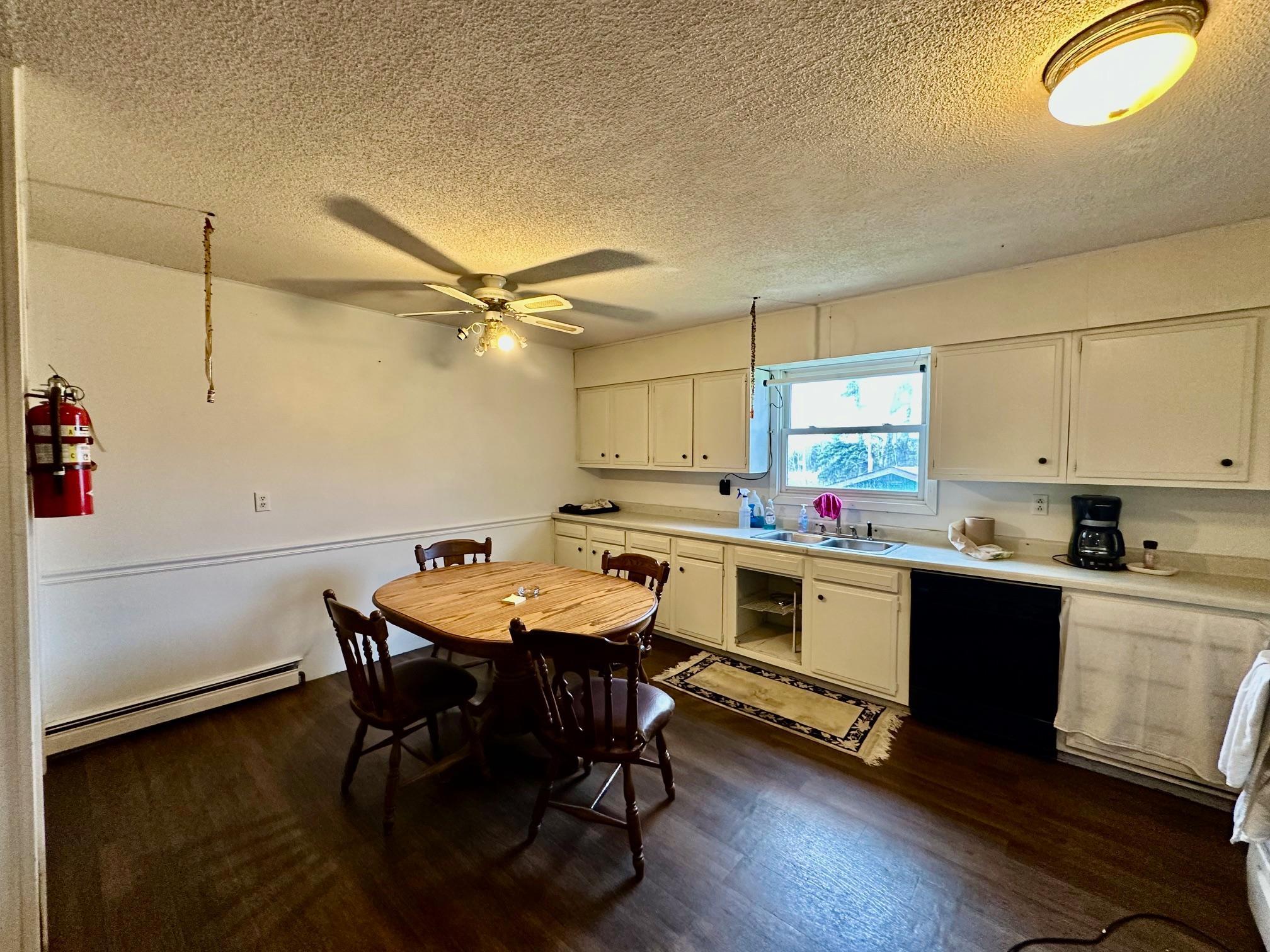 1222 Main Street E Property Photo 11