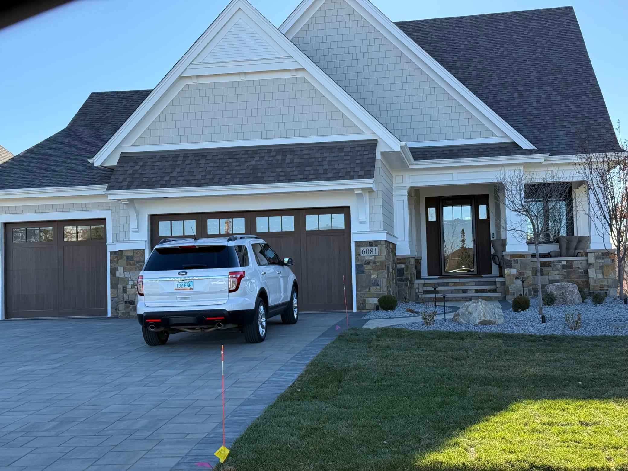 6081 Shoreview Pointe Property Photo 2