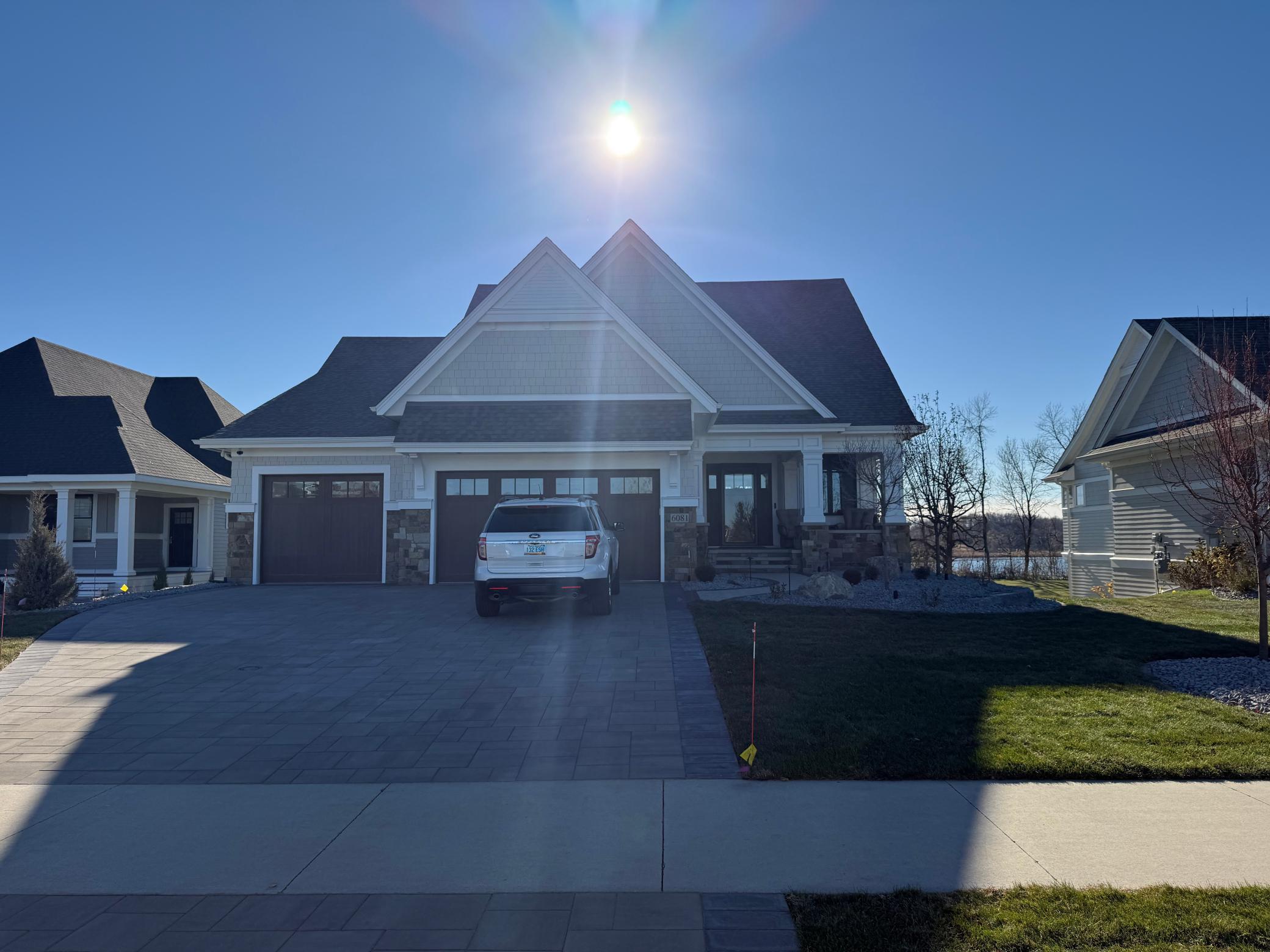 6081 Shoreview Pointe Property Photo 3