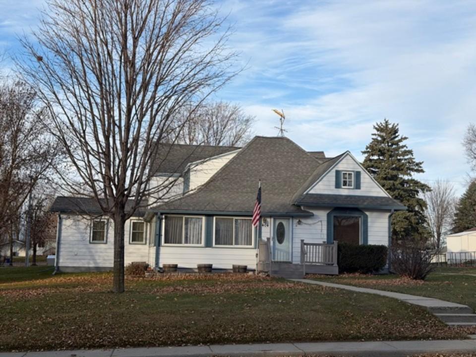 404 Melby Avenue Property Photo 2