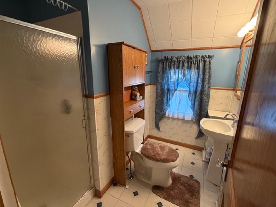 404 Melby Avenue Property Photo 23