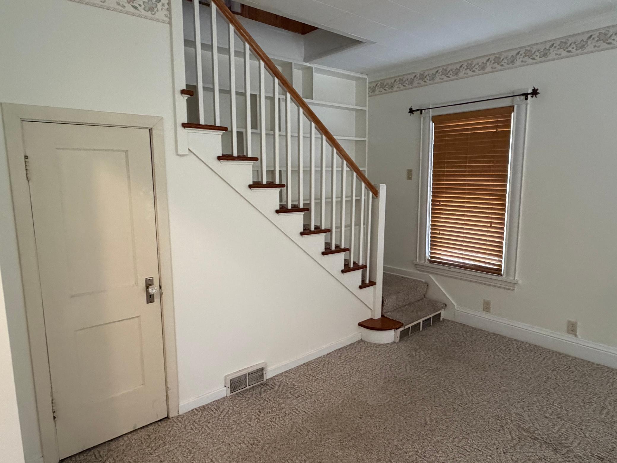 404 Melby Avenue Property Photo 37