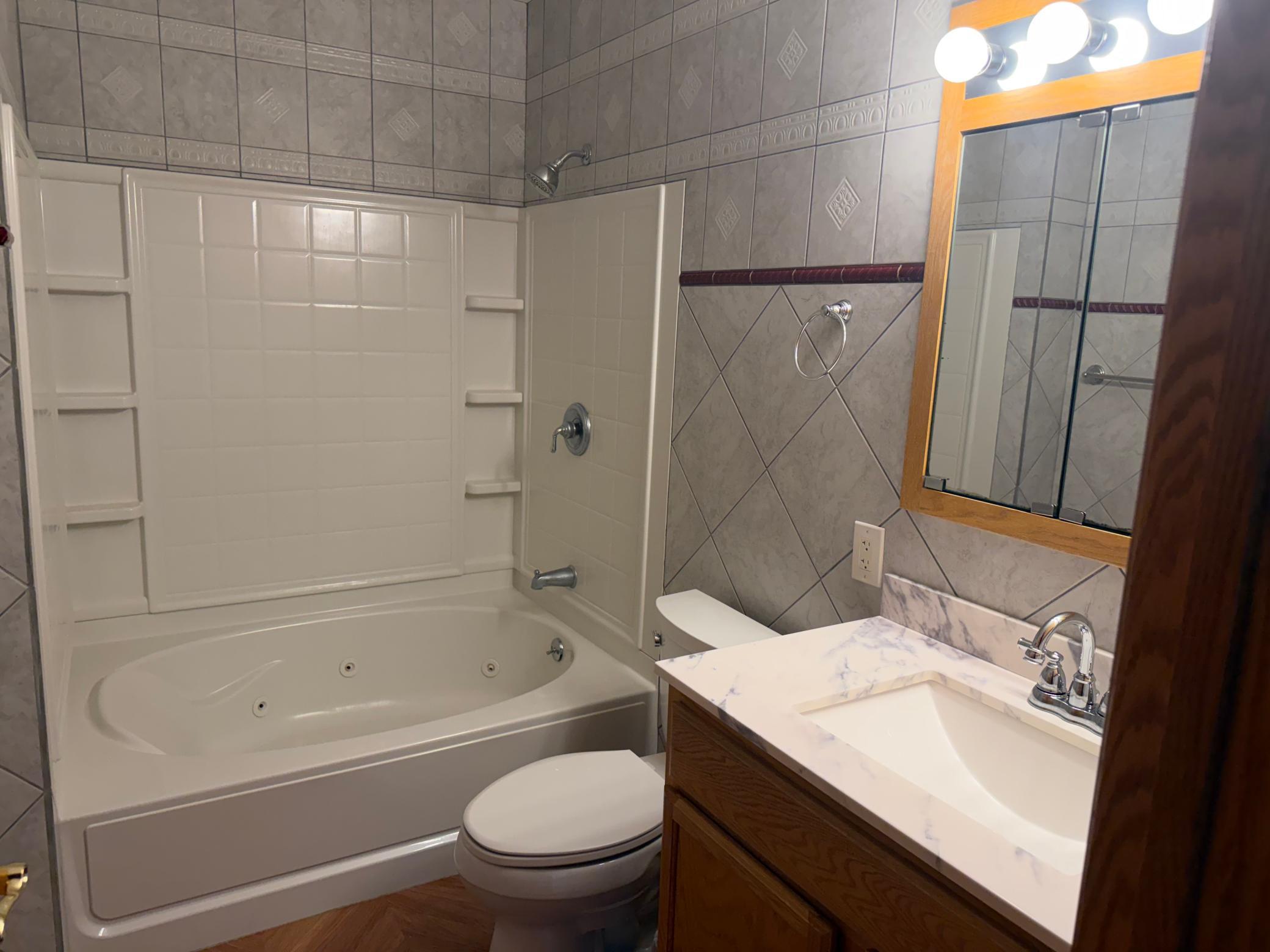 404 Melby Avenue Property Photo 51