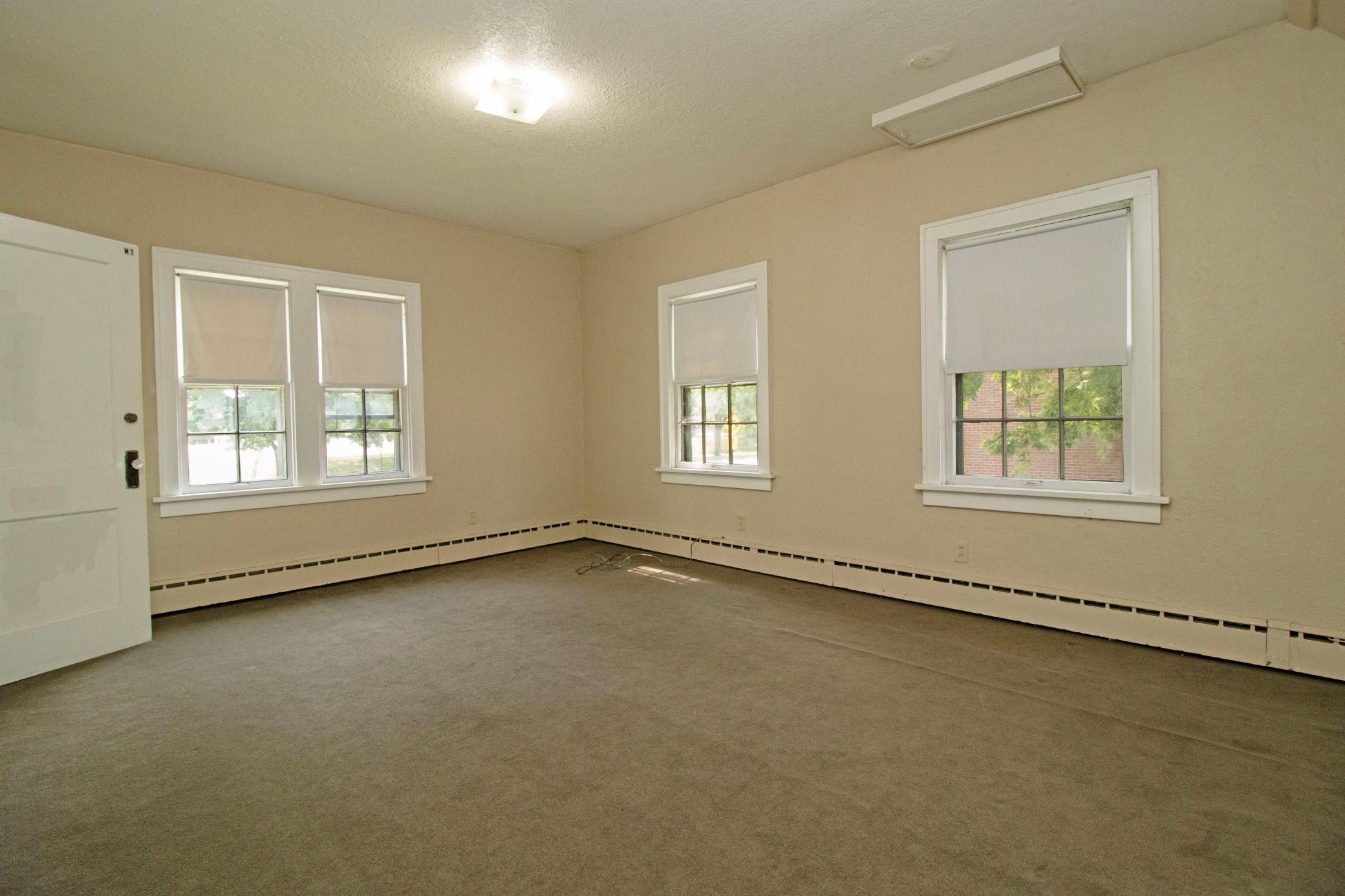 815 5th Avenue S Property Photo 20