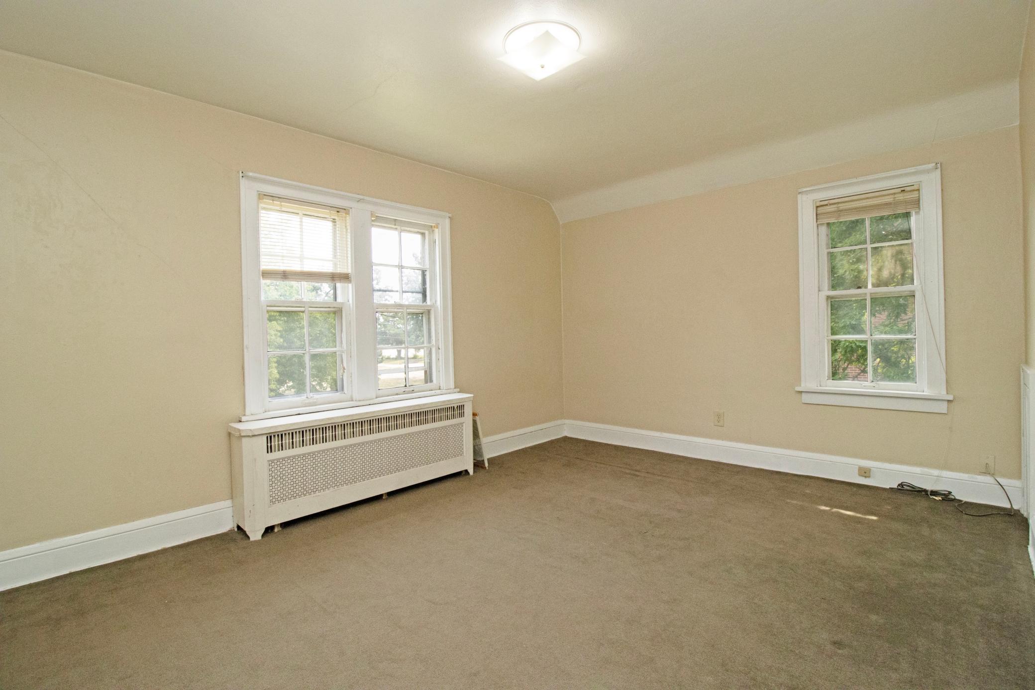 815 5th Avenue S Property Photo 35