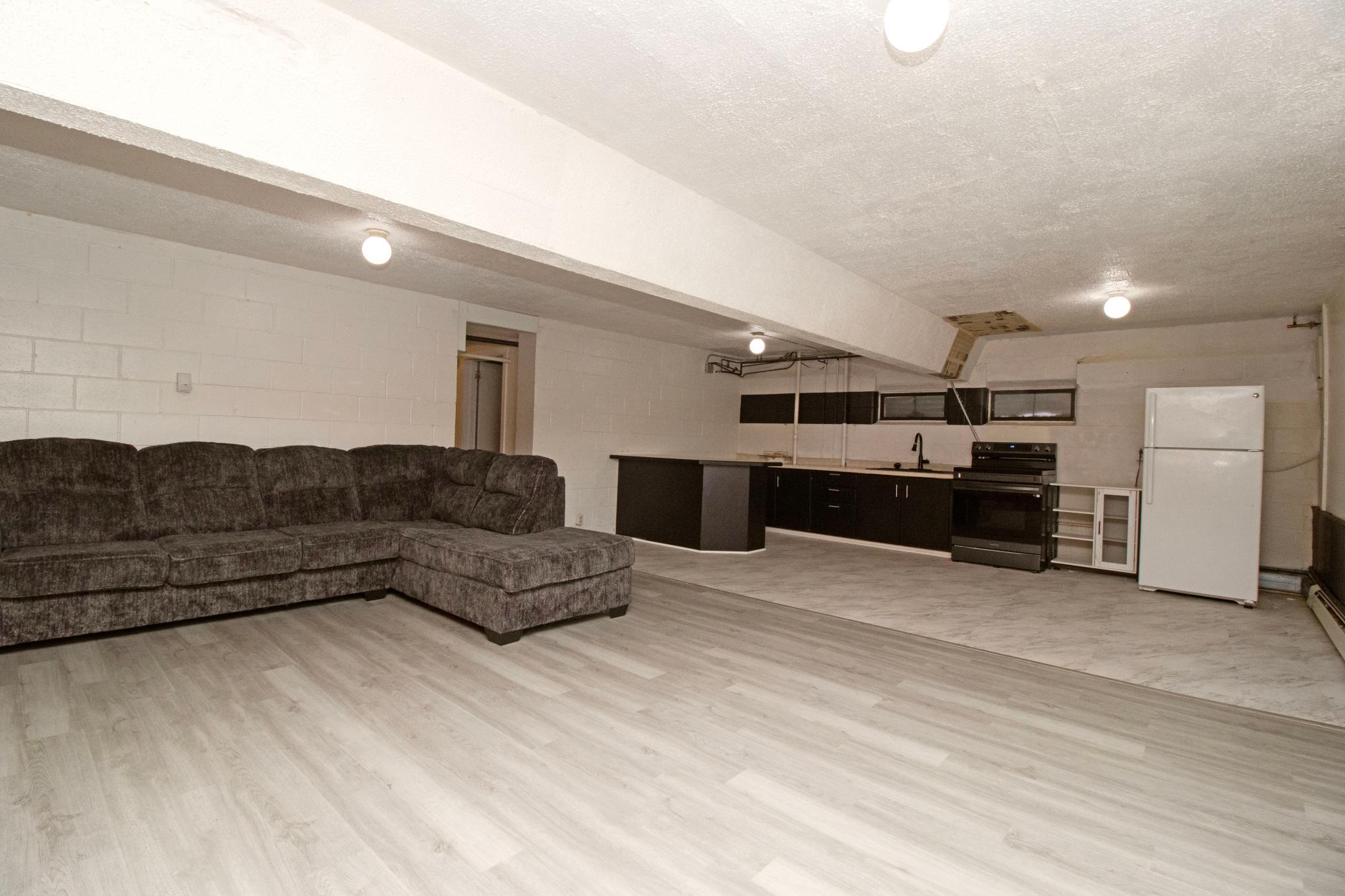 815 5th Avenue S Property Photo 40