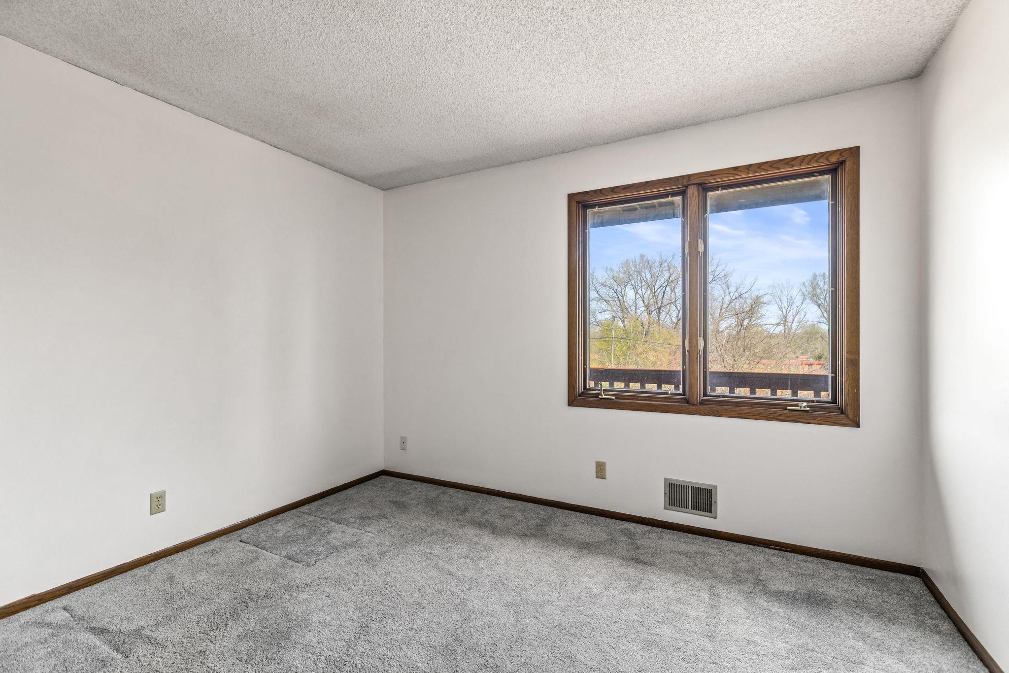 3301 Edgemere Avenue Property Photo 21