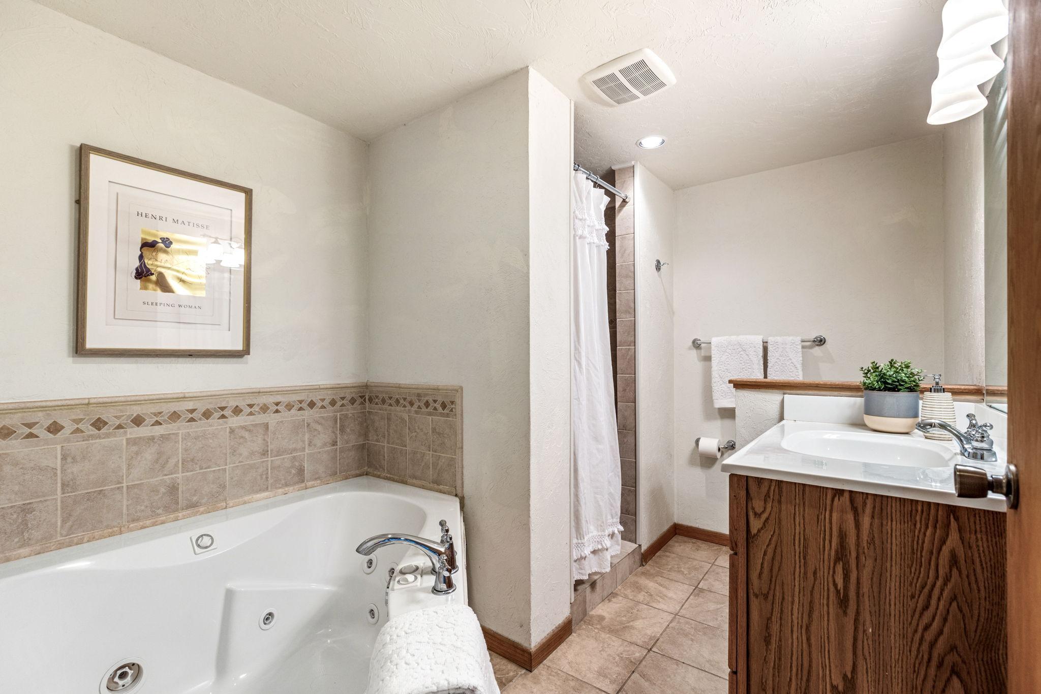 3301 Edgemere Avenue Property Photo 27