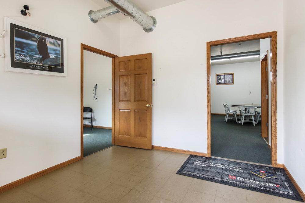 750 W Arthur Avenue Property Photo 15